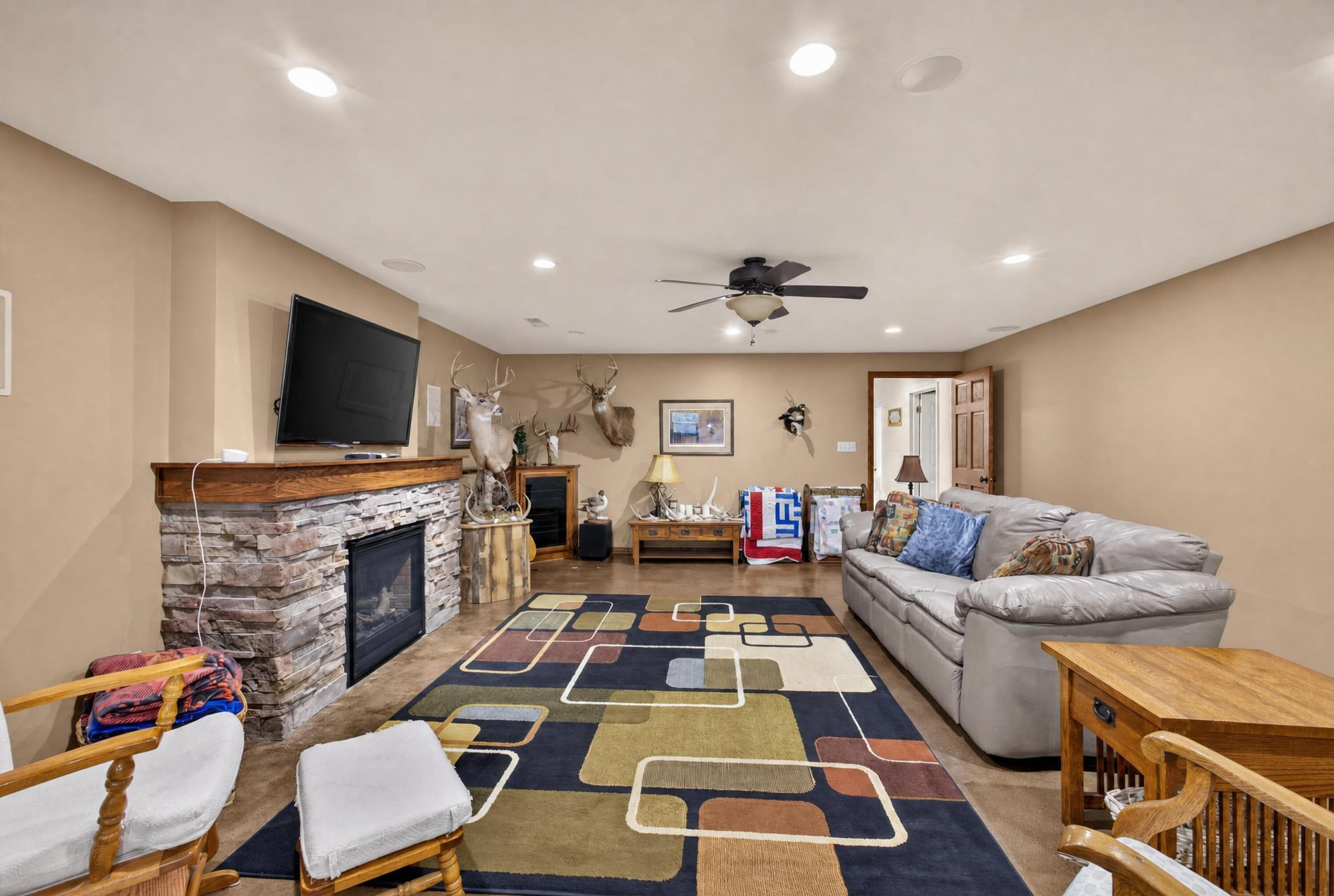 5685 E Sing Dr Property Photo 38