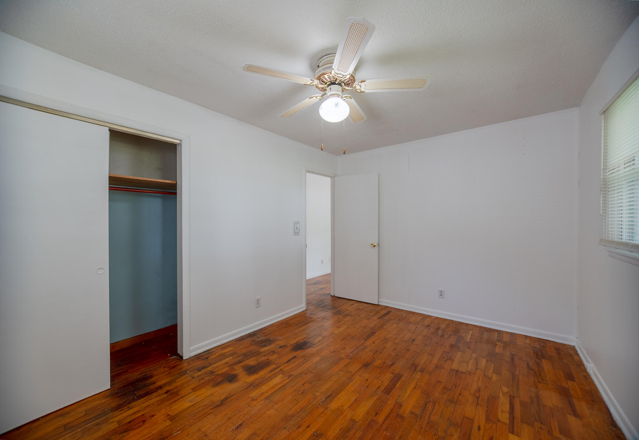 120 Adams St Property Photo 13