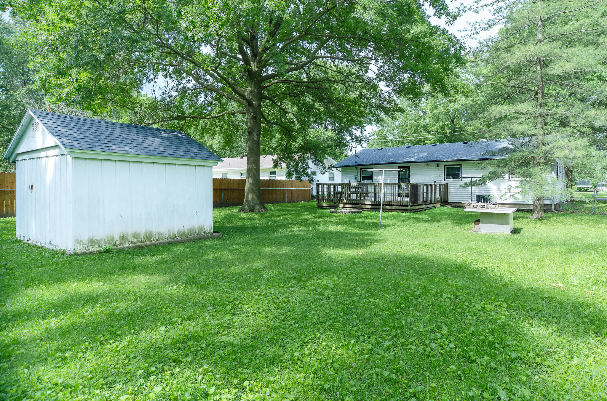 120 Adams St Property Photo 24