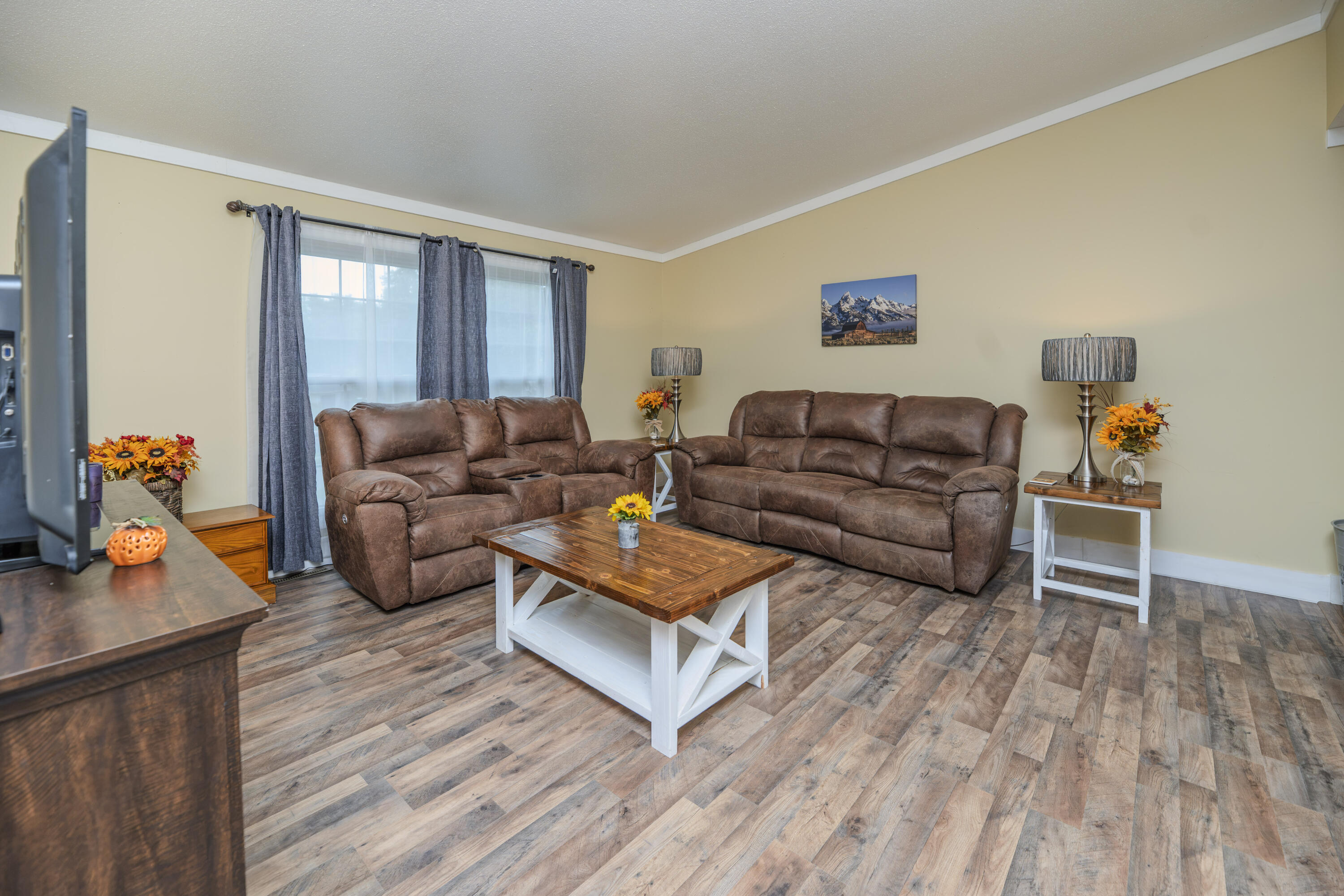 2102 Speck Ct Property Photo 7