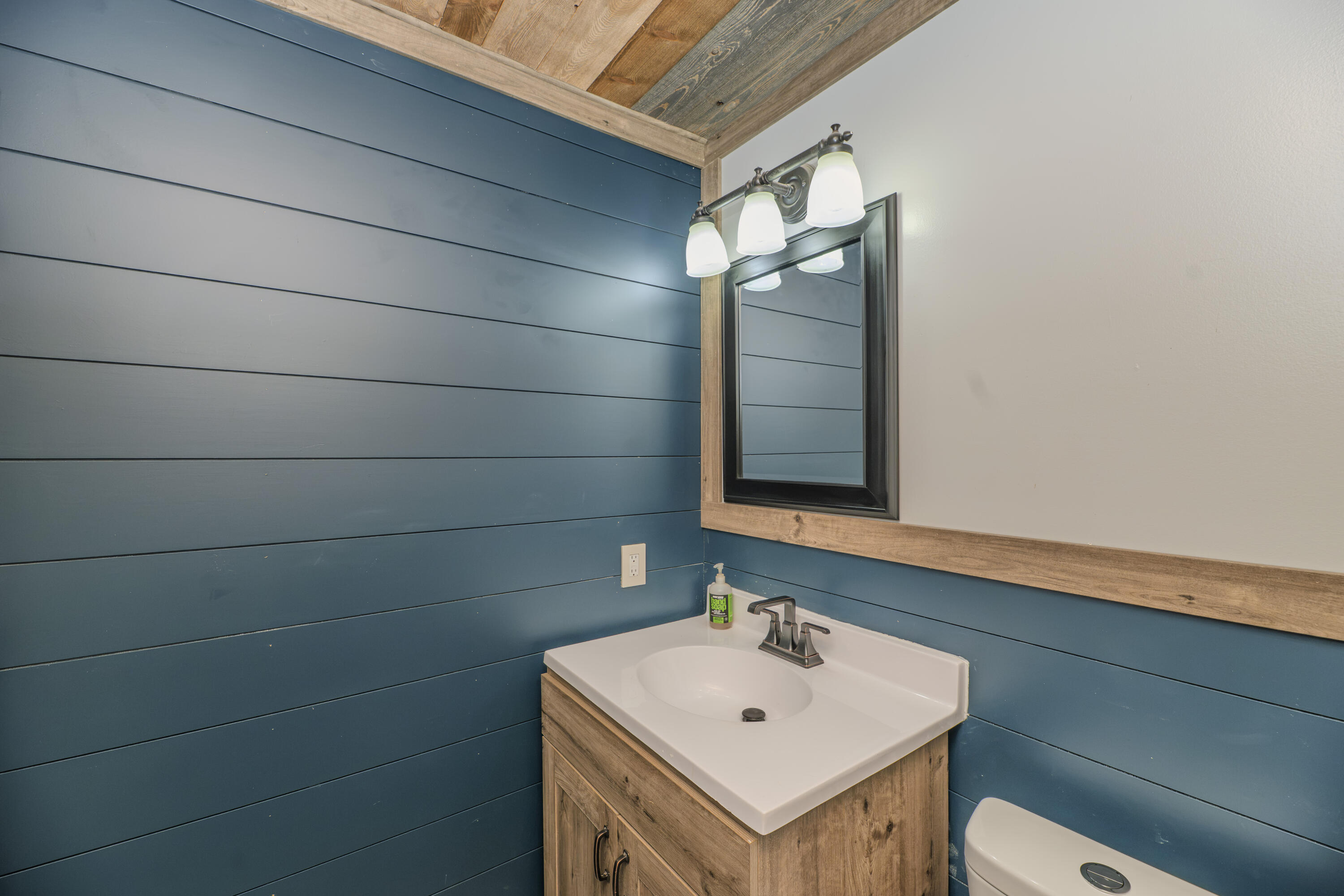 2102 Speck Ct Property Photo 43