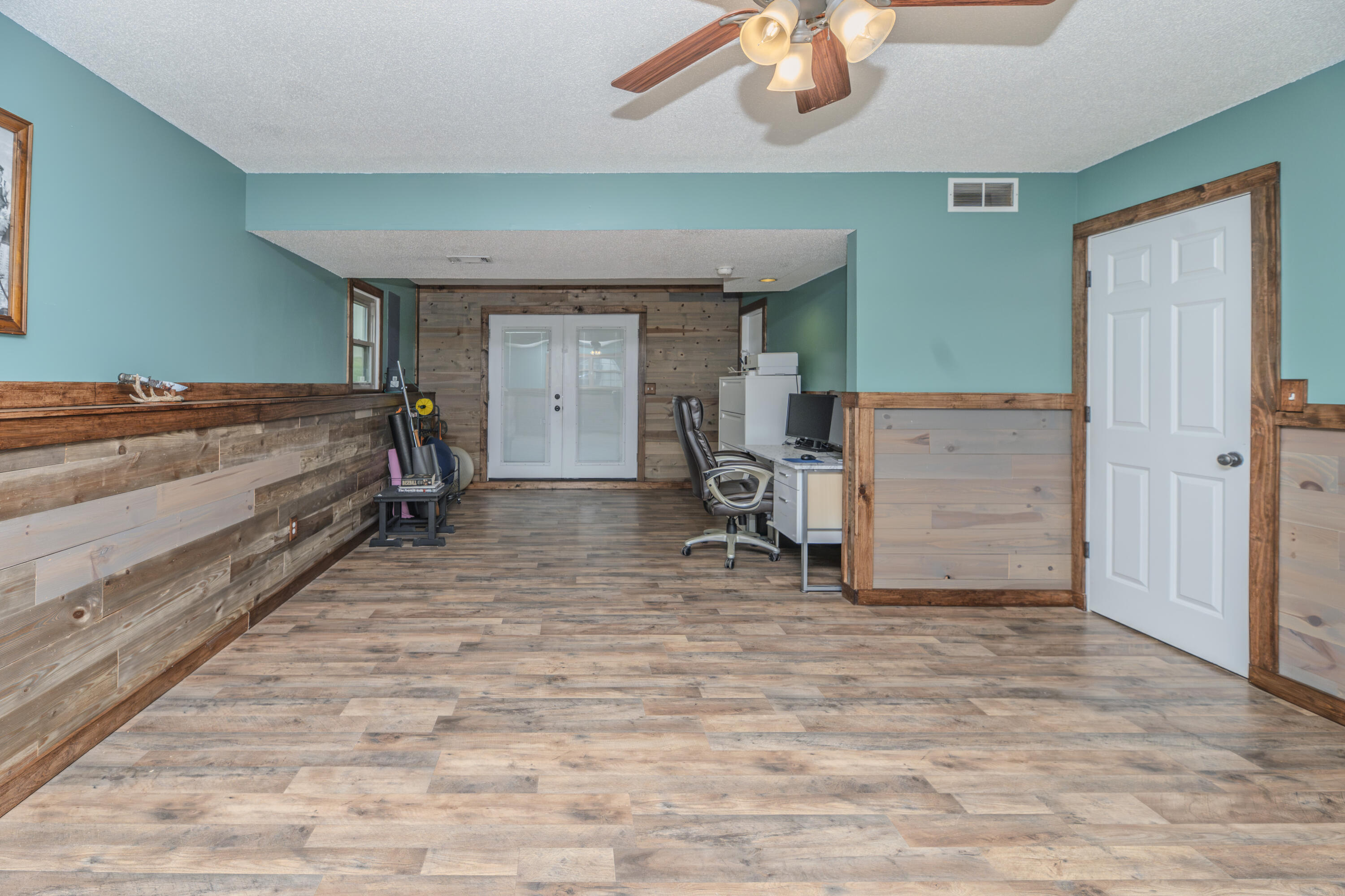 2102 Speck Ct Property Photo 54