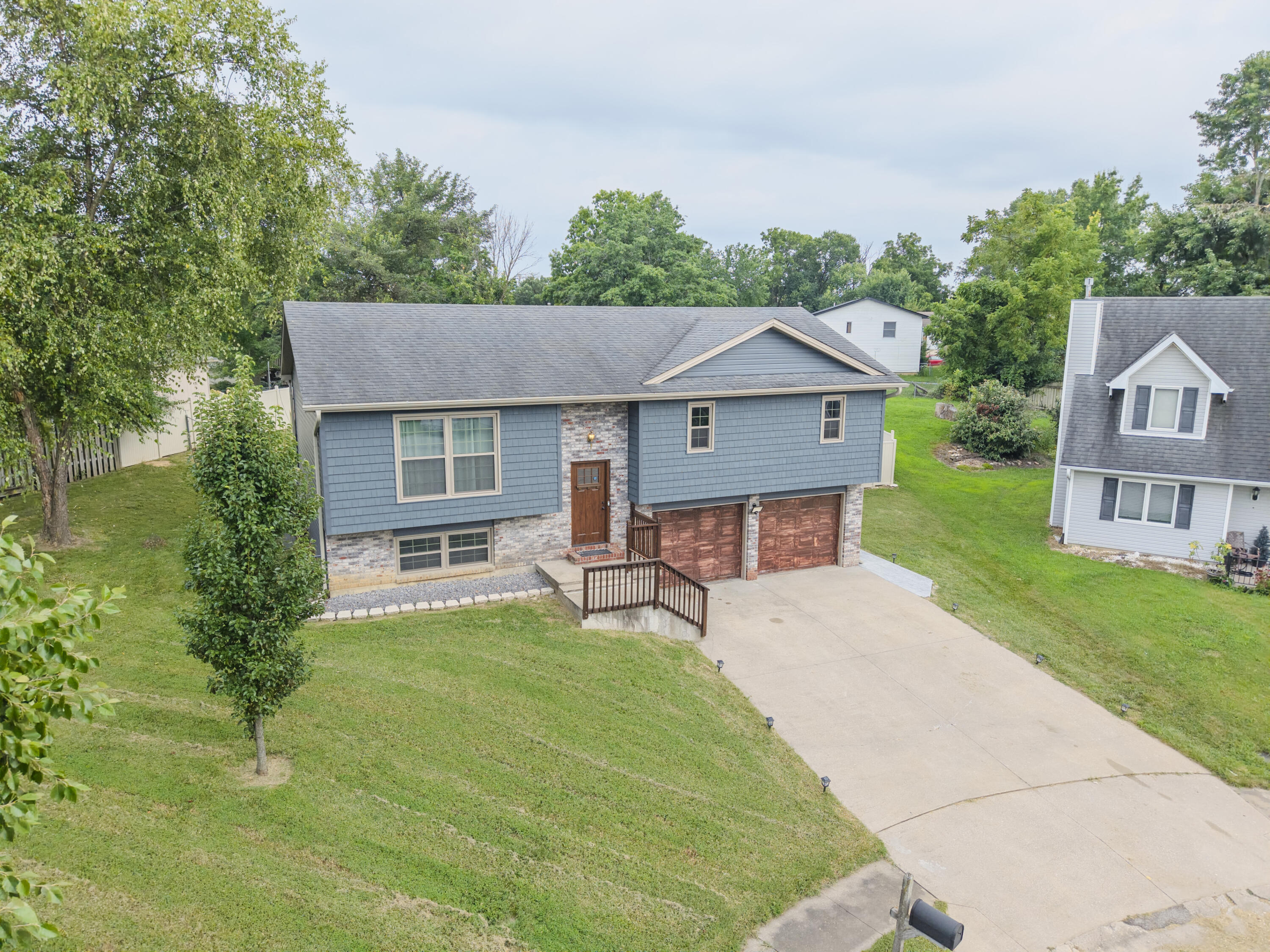 2102 Speck Ct Property Photo 95