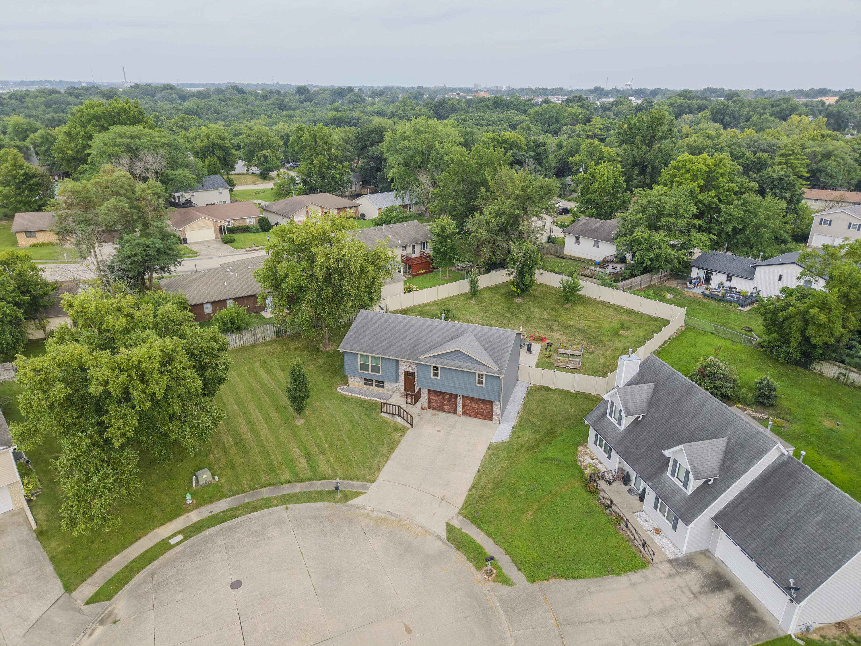 2102 Speck Ct Property Photo 98