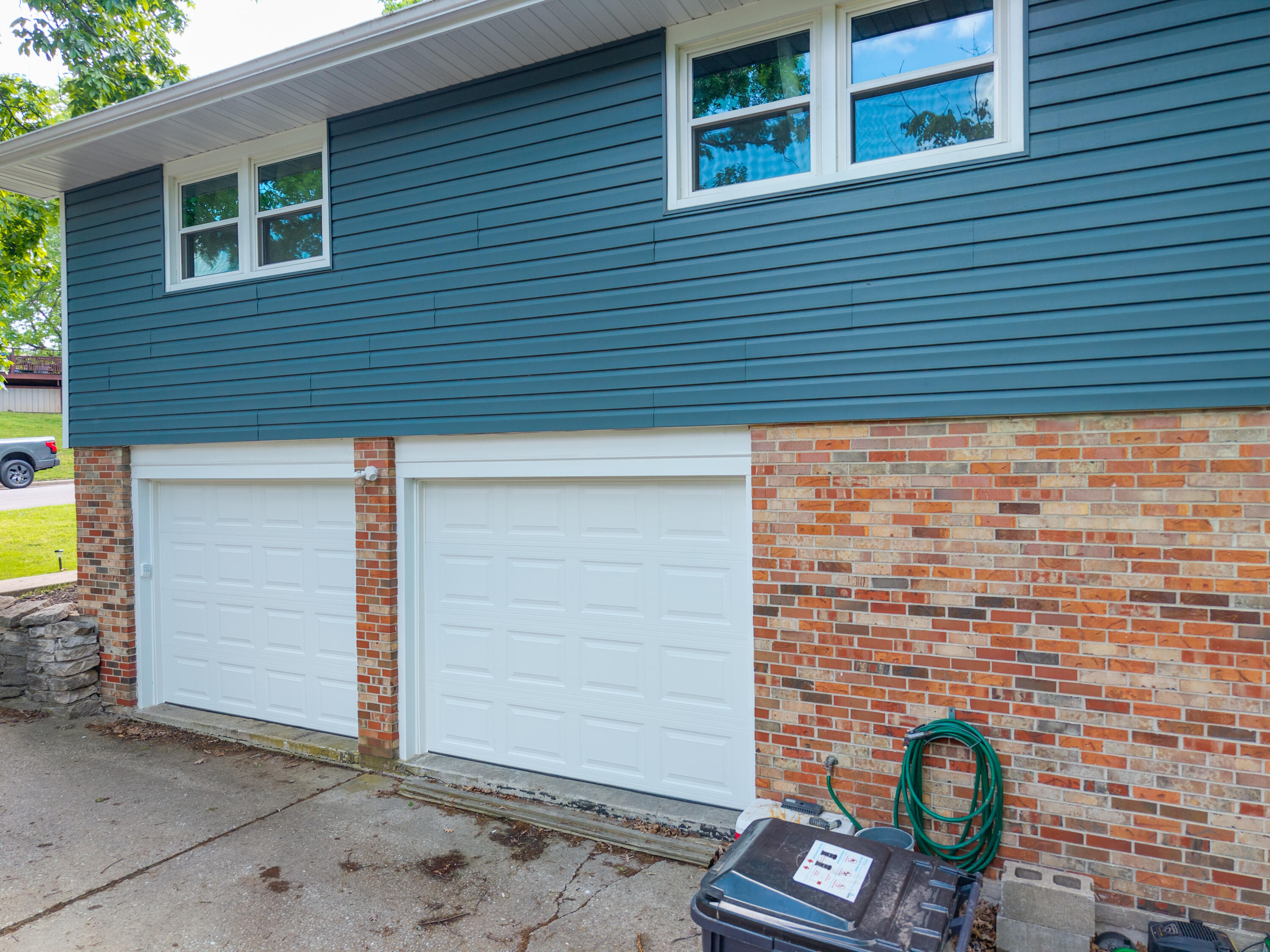 1403 Ridgemont Ct Property Photo 6