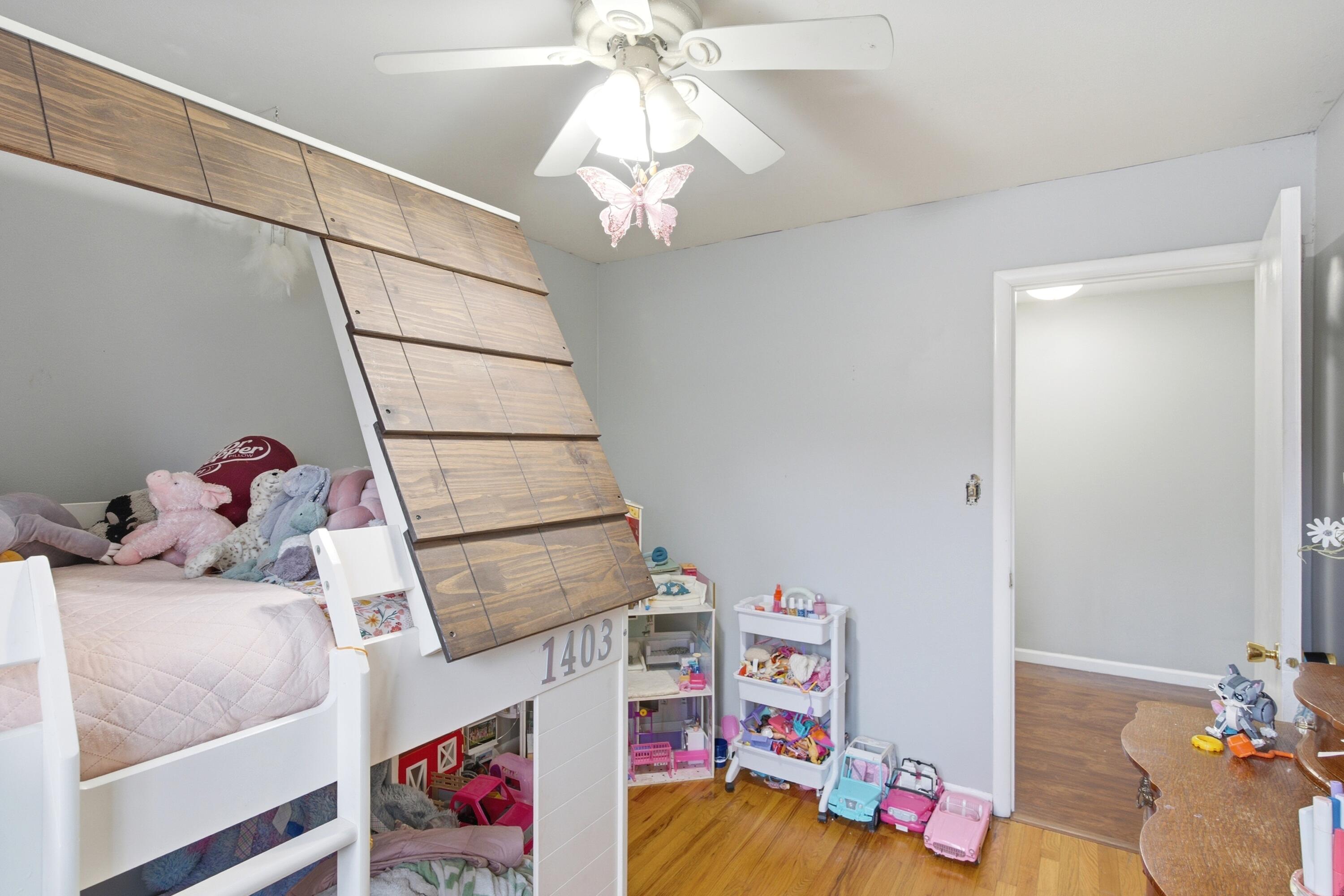1403 Ridgemont Ct Property Photo 27