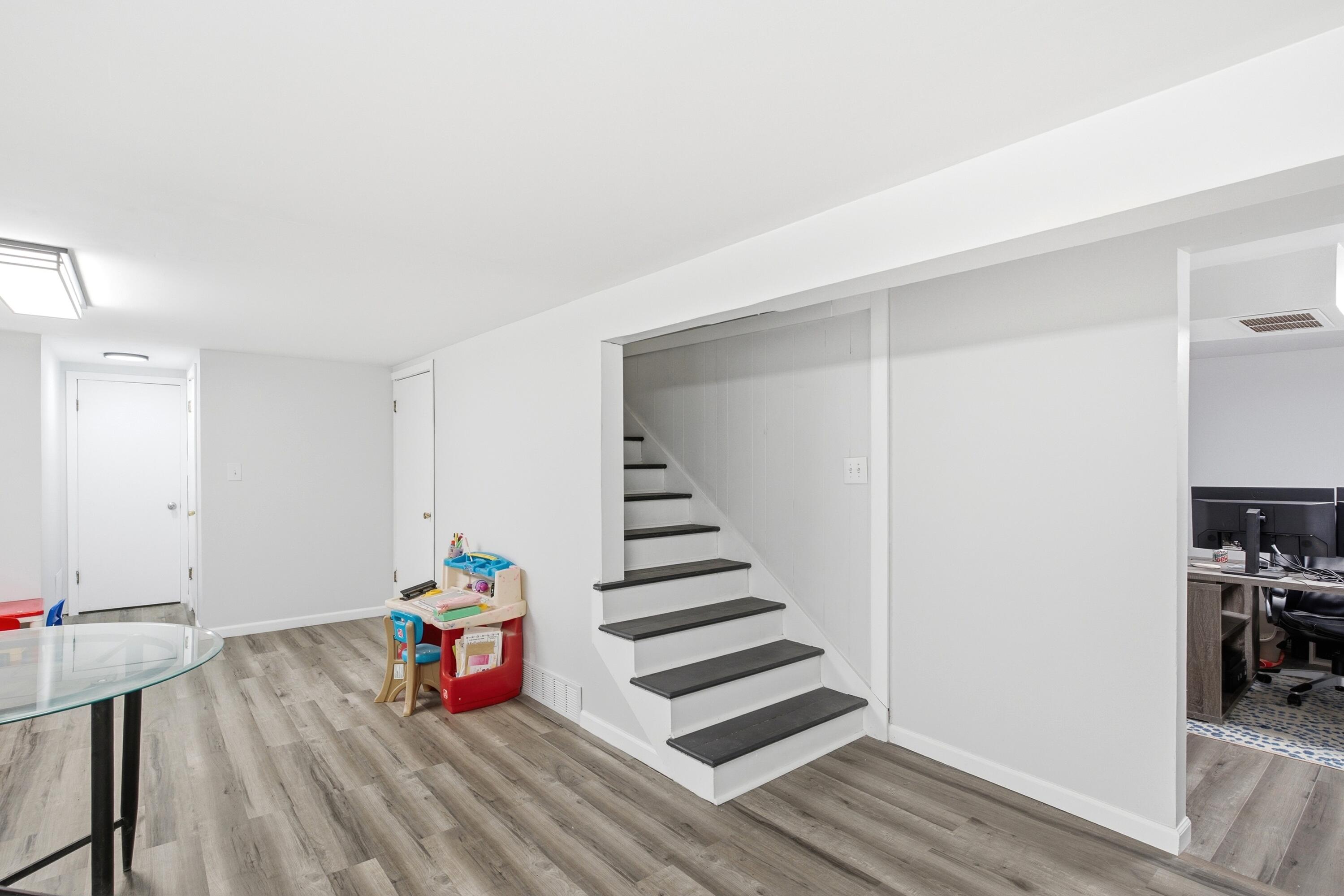 1403 Ridgemont Ct Property Photo 34