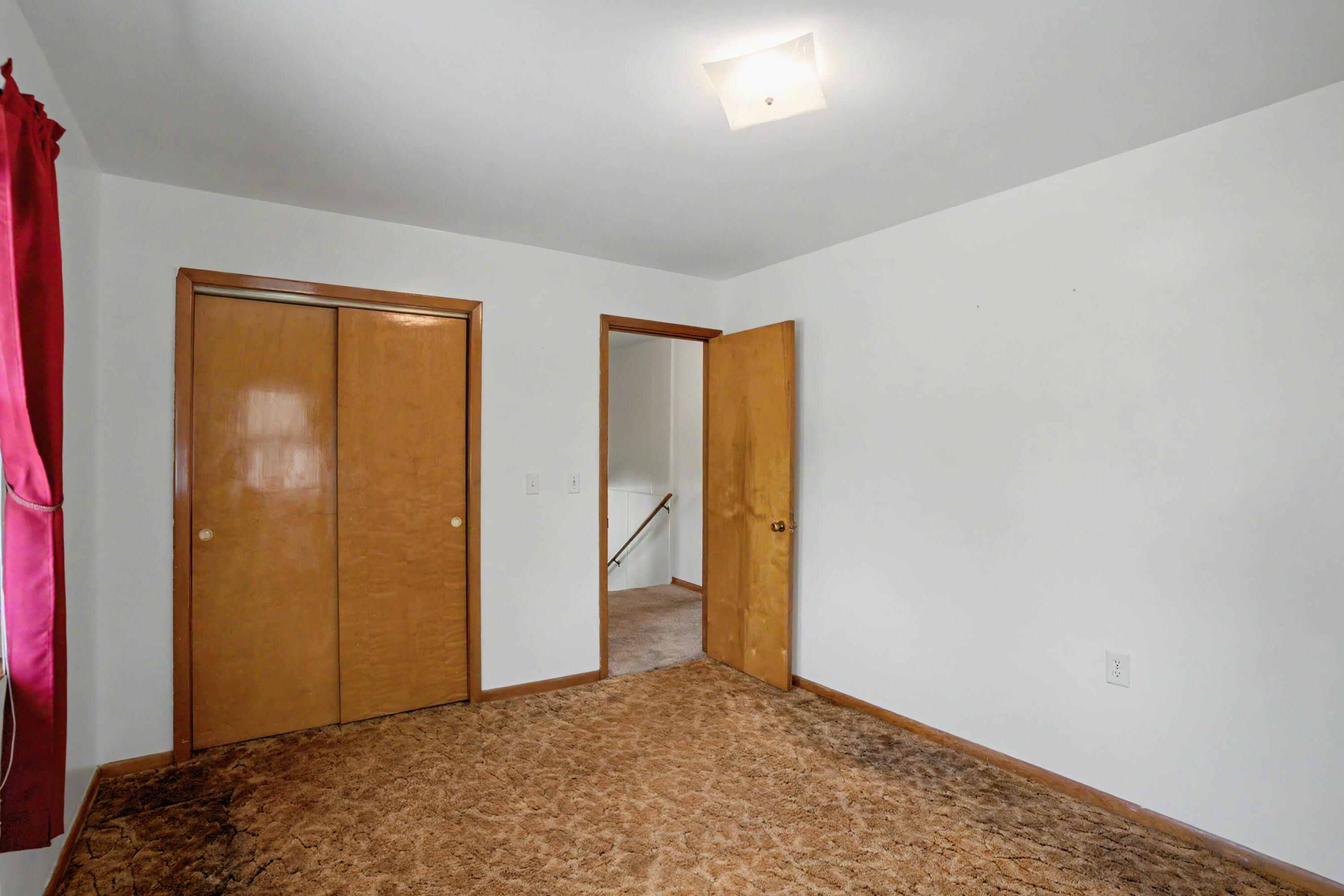 407 W Proctor St Property Photo 18