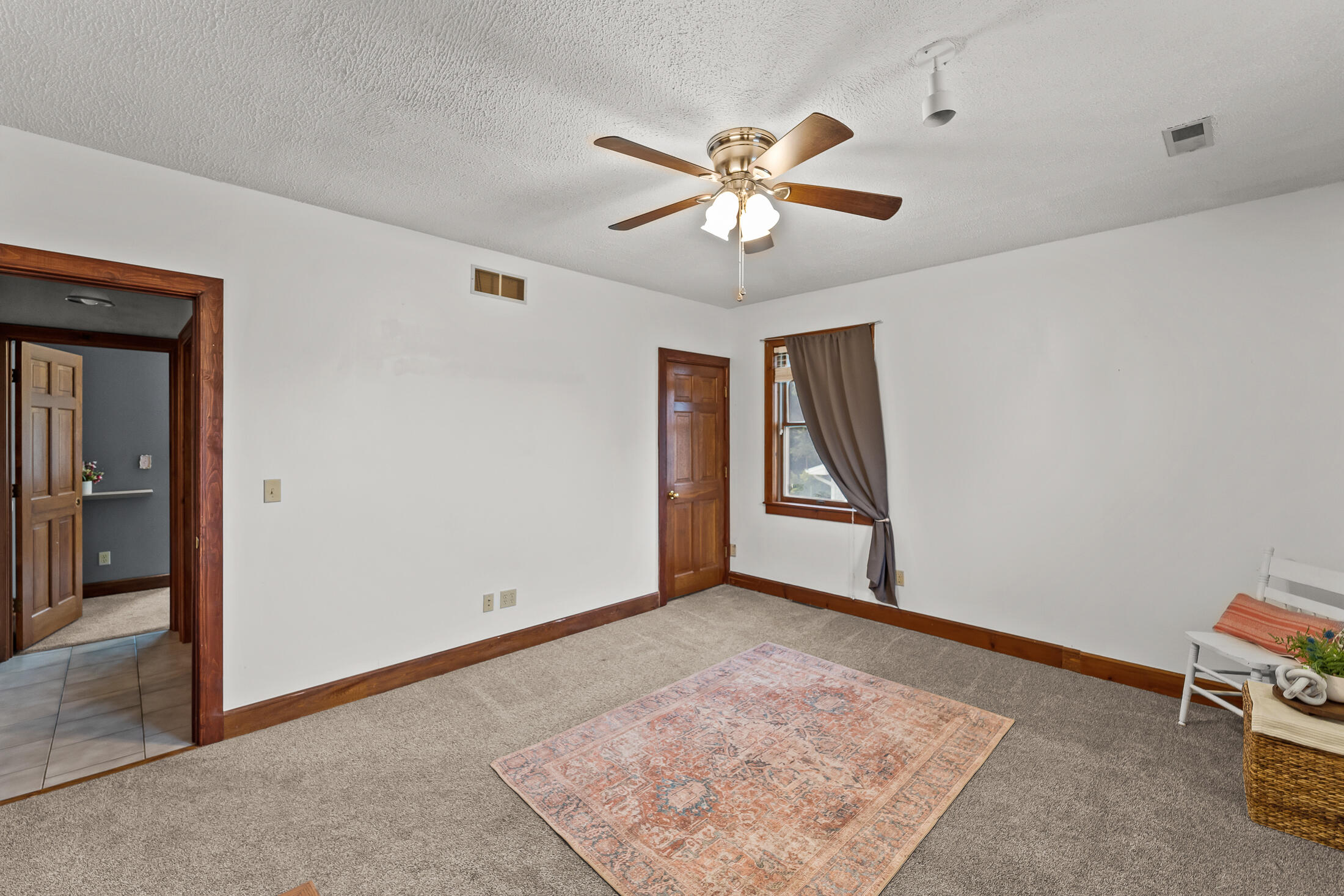 201 E Harrison St Property Photo 14