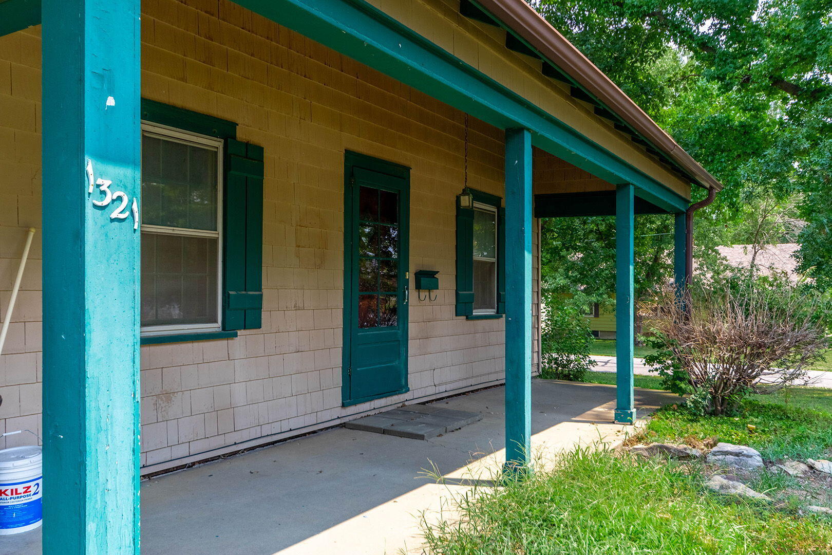 1321 Pollock Rd Property Photo 3