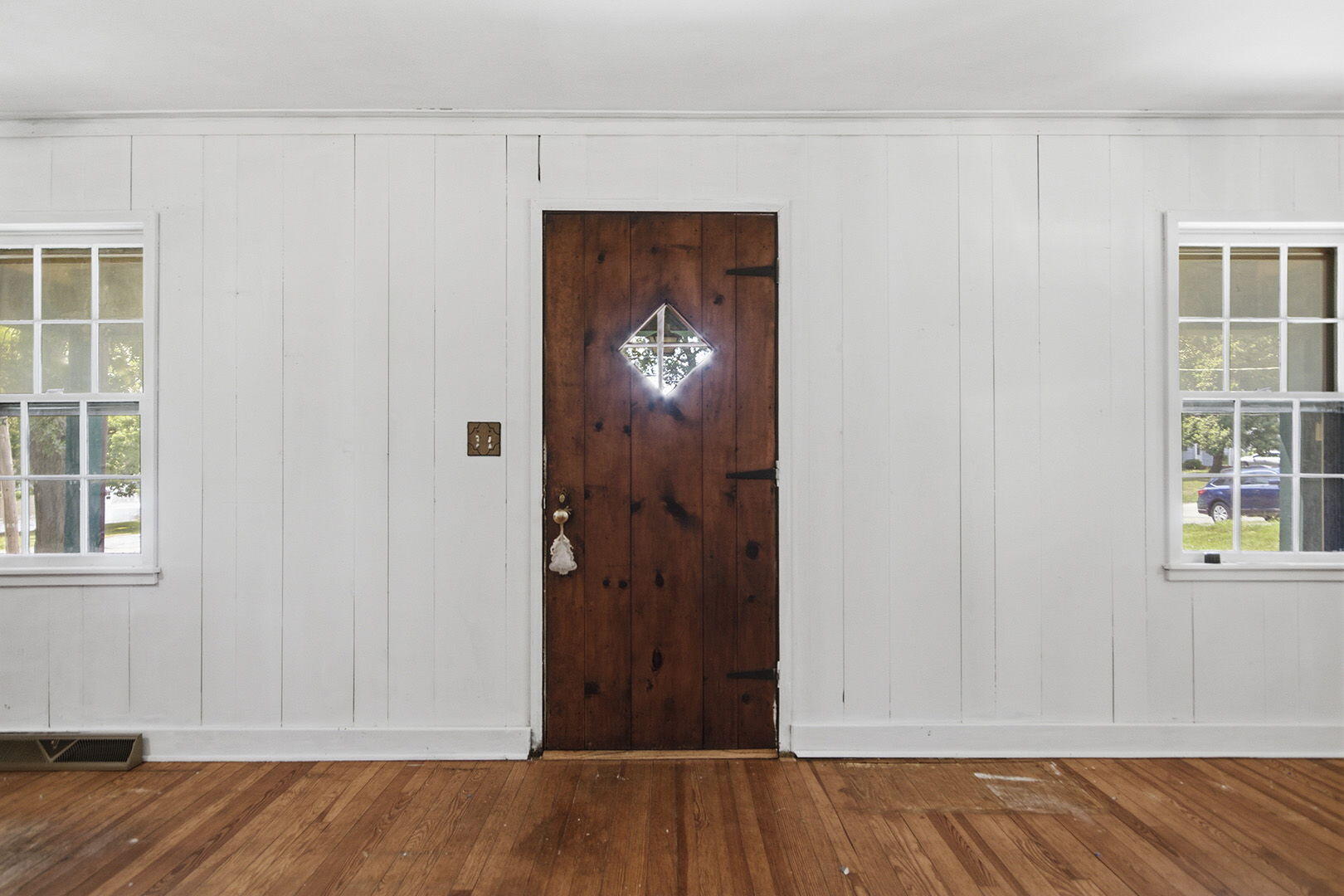 1321 Pollock Rd Property Photo 6