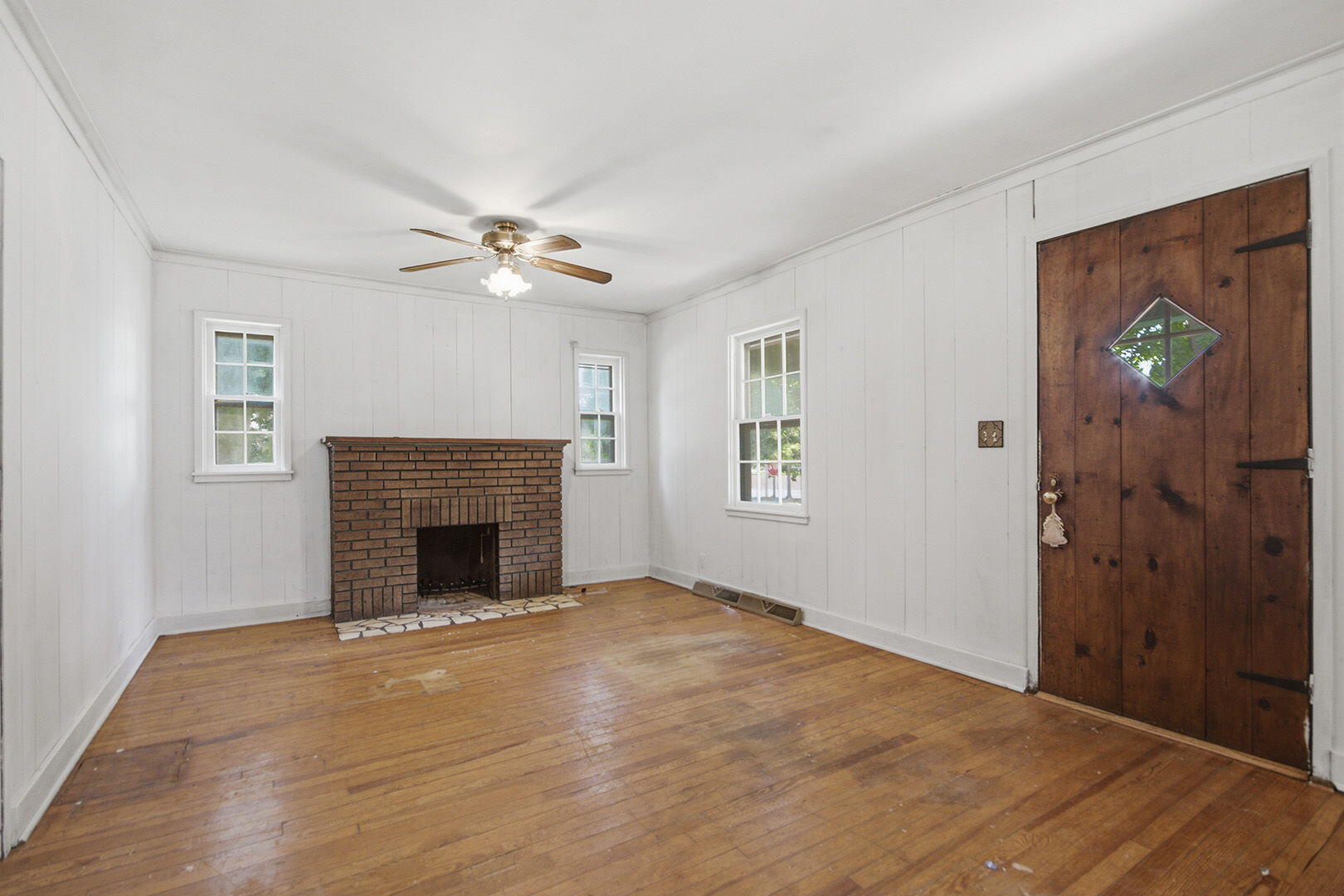 1321 Pollock Rd Property Photo 7