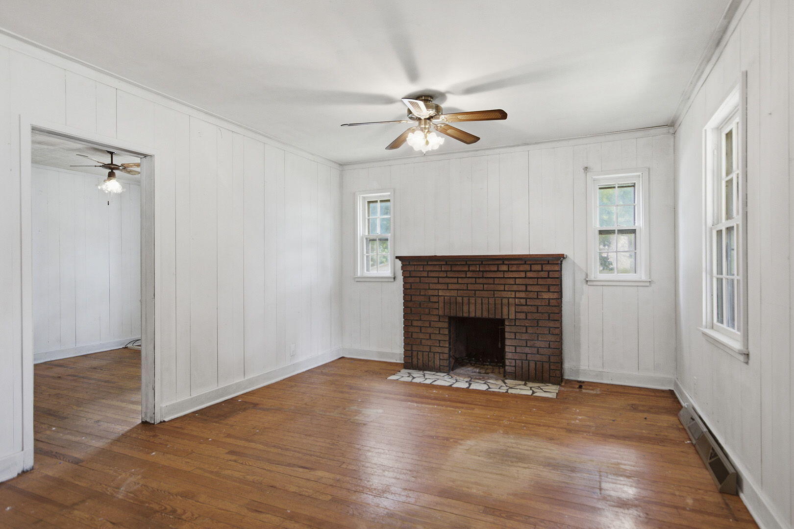 1321 Pollock Rd Property Photo 8