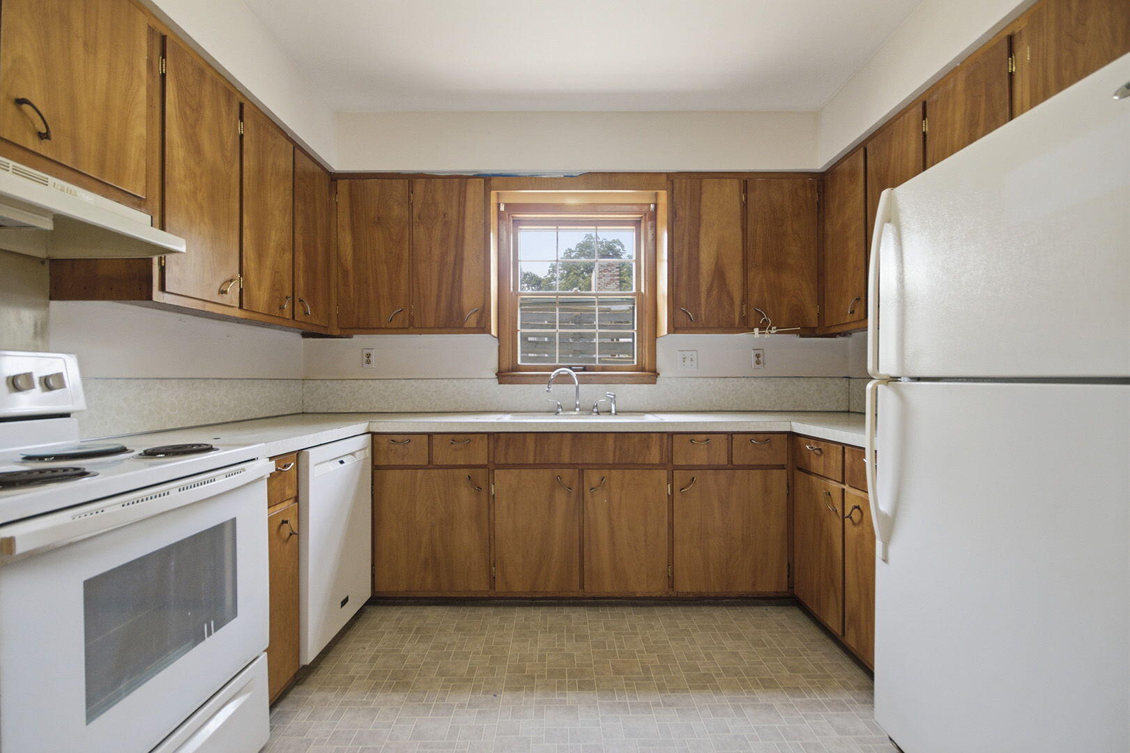 1321 Pollock Rd Property Photo 13
