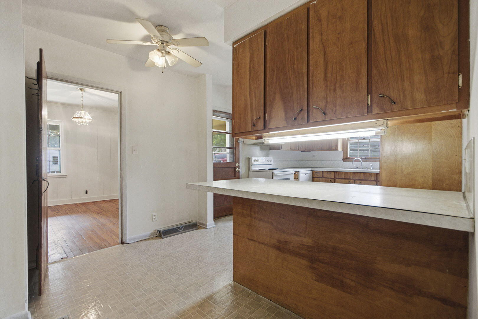 1321 Pollock Rd Property Photo 17