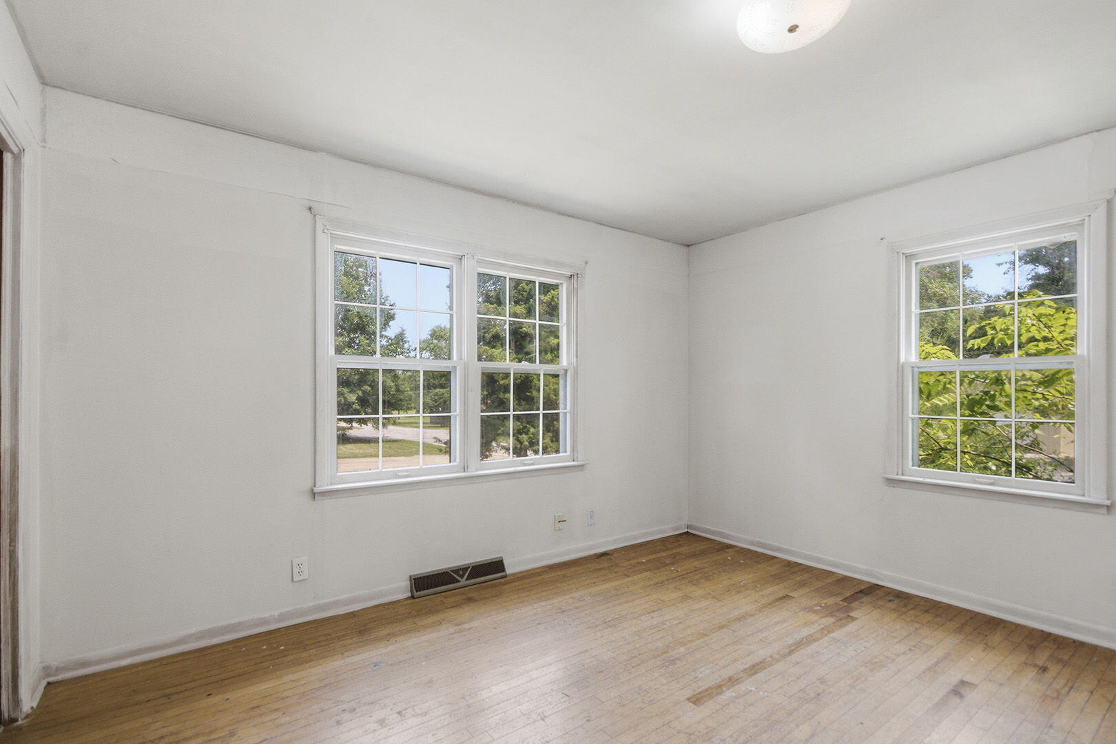 1321 Pollock Rd Property Photo 21
