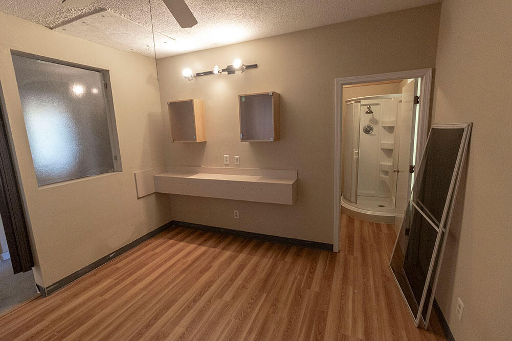 1110 E Broadway B Property Photo 18