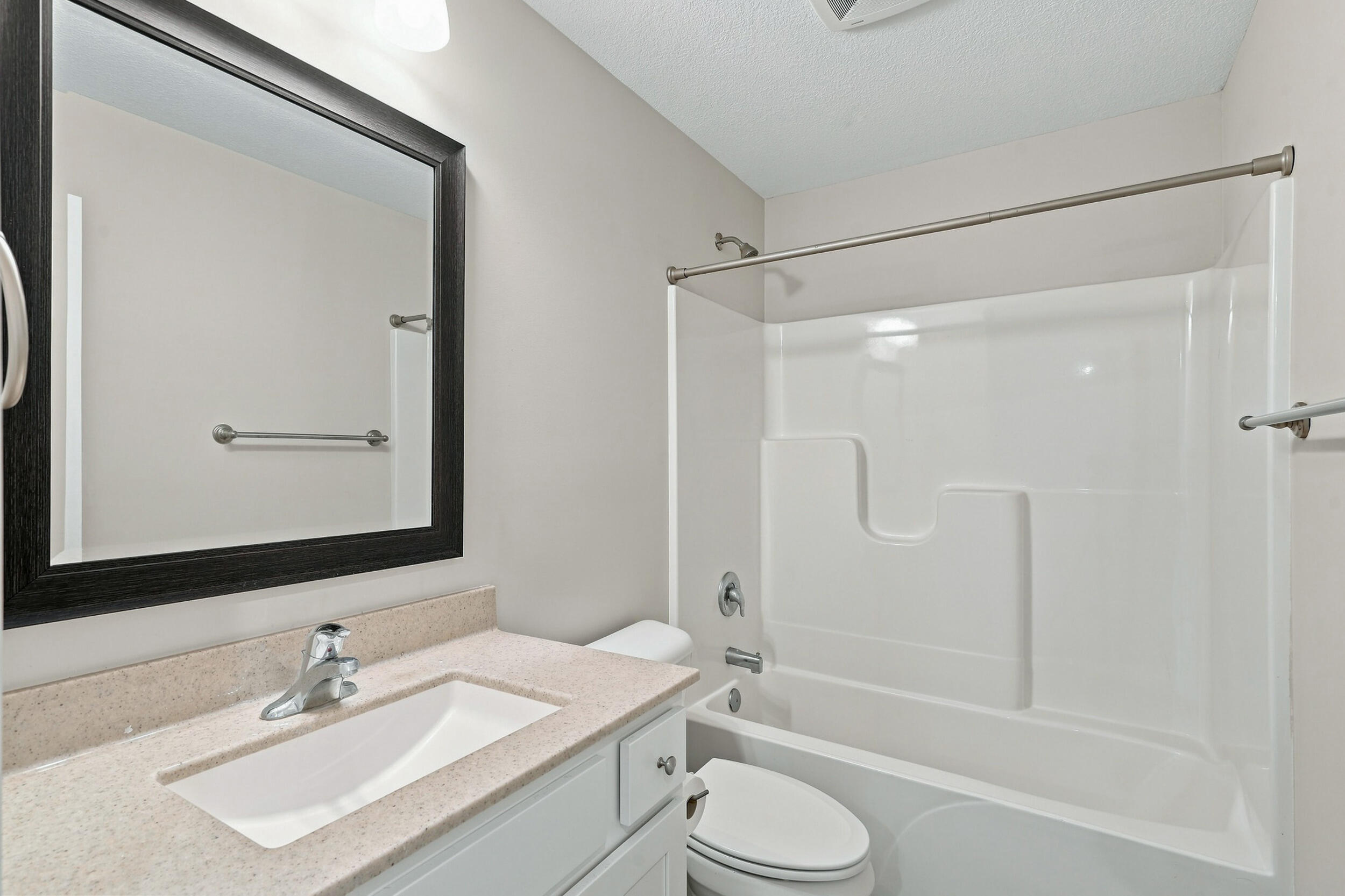 4000 W Worley St 2 Property Photo 28