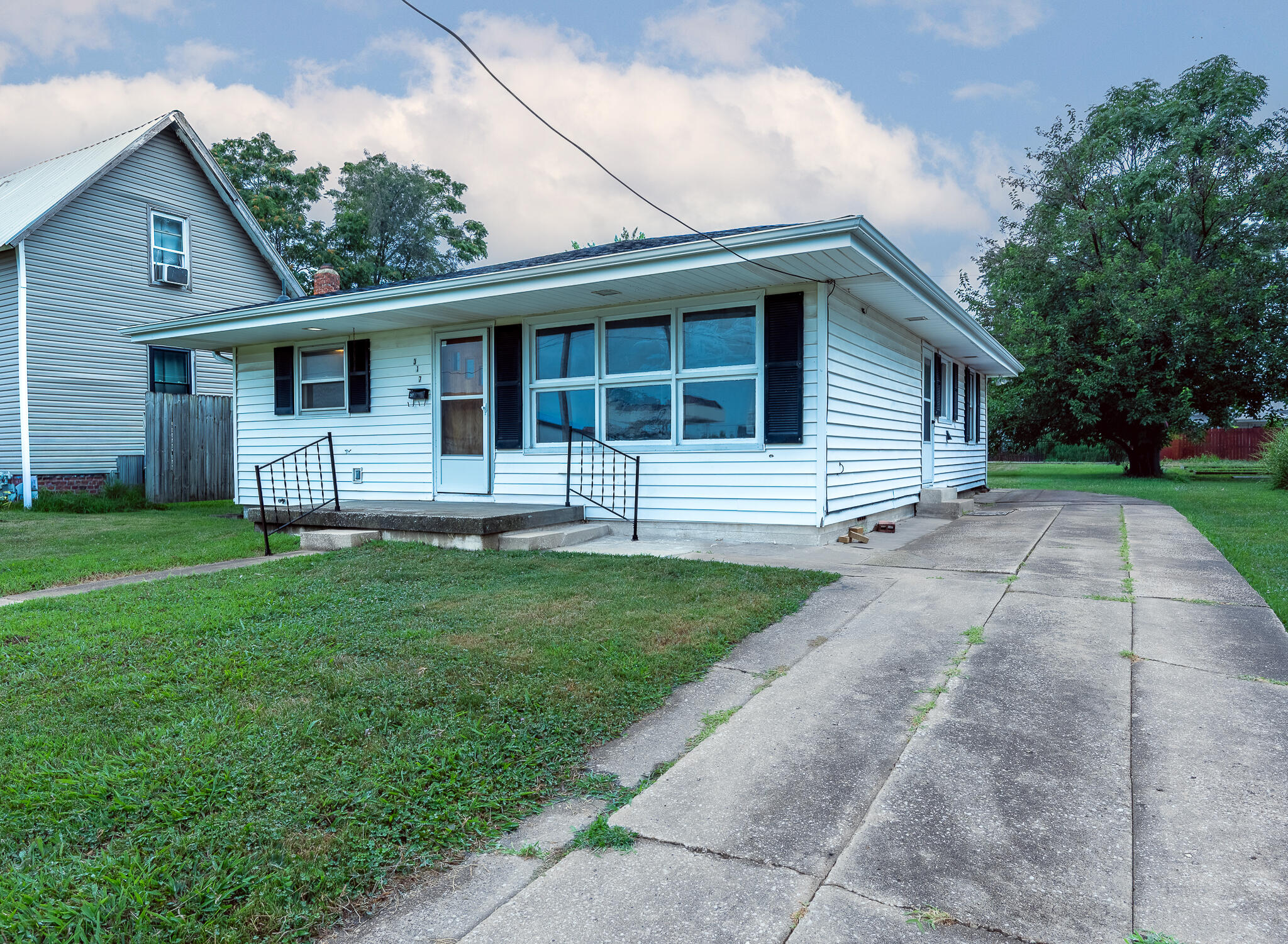 317 Farror St Property Photo 14