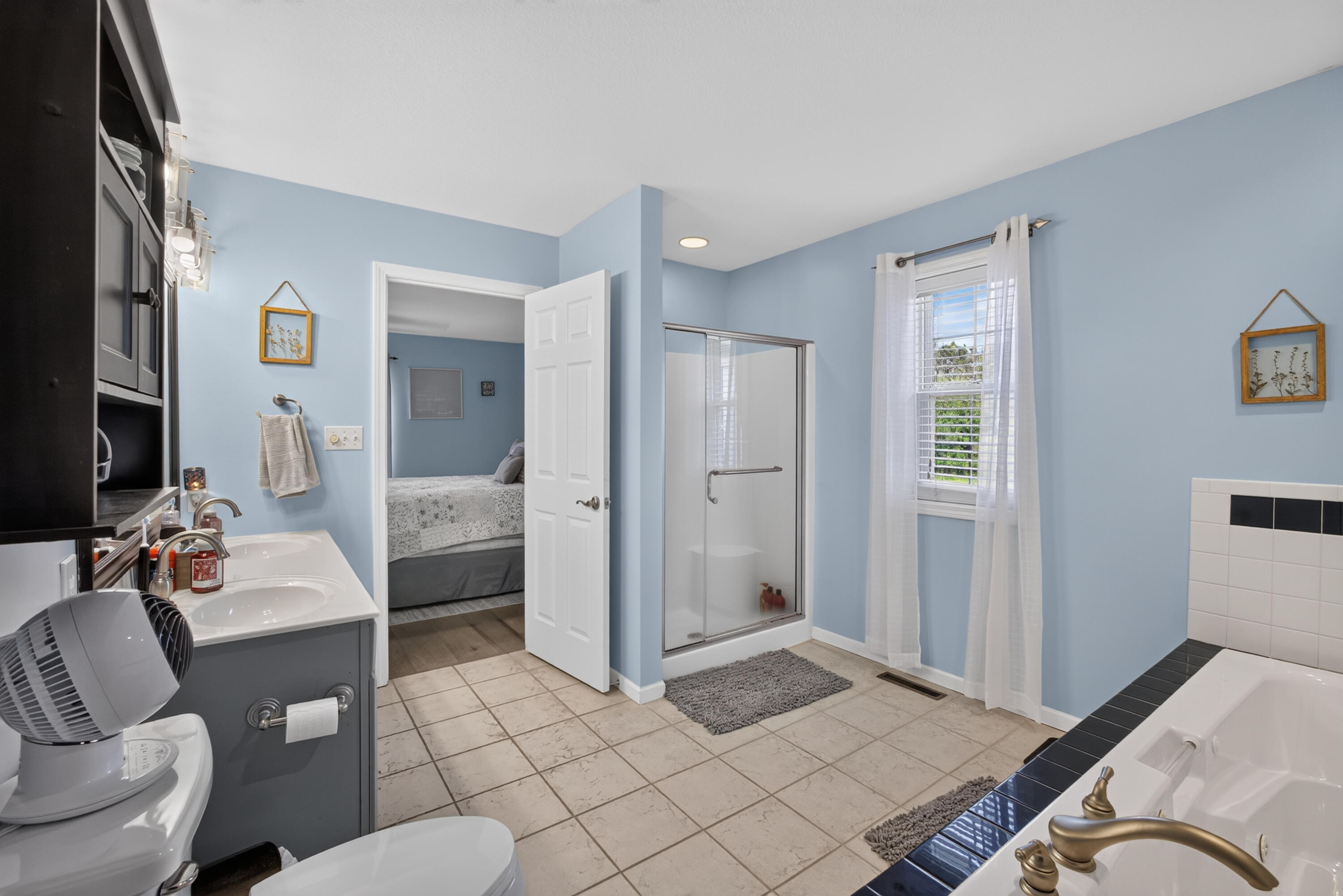 8931 Audrain Road 104 Property Photo 24