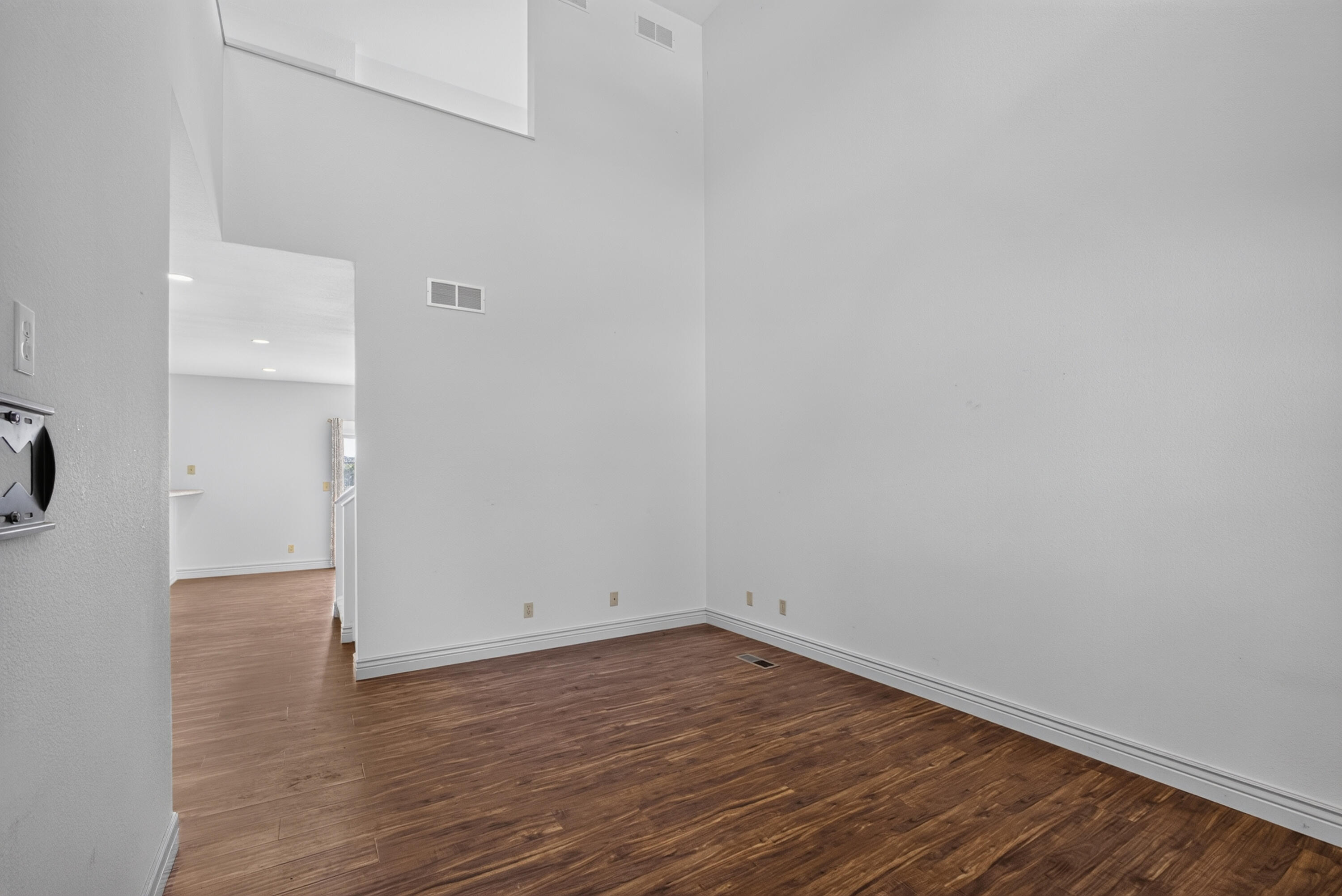 1503 Spiros Dr A Property Photo 5