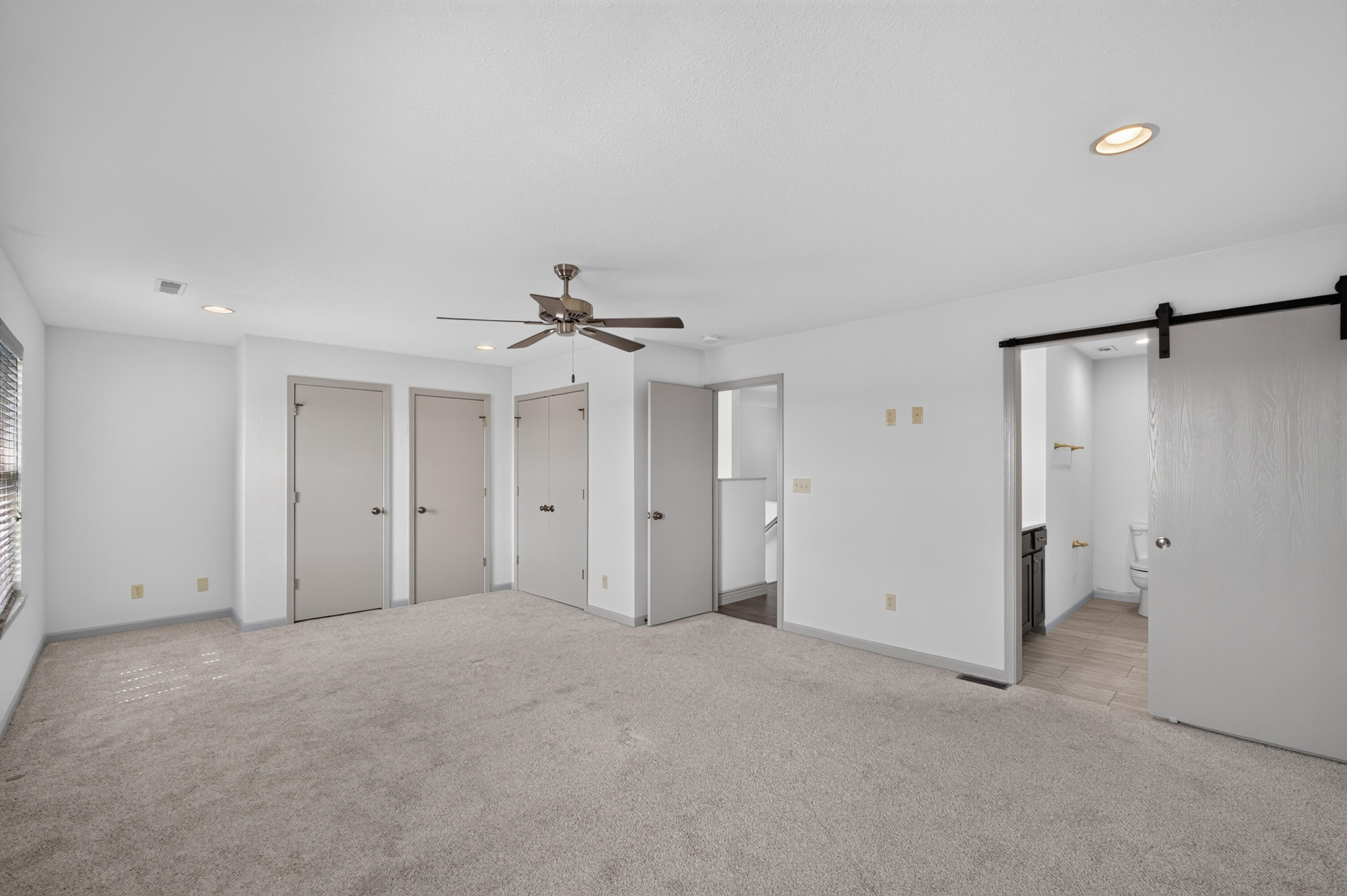 1503 Spiros Dr A Property Photo 21