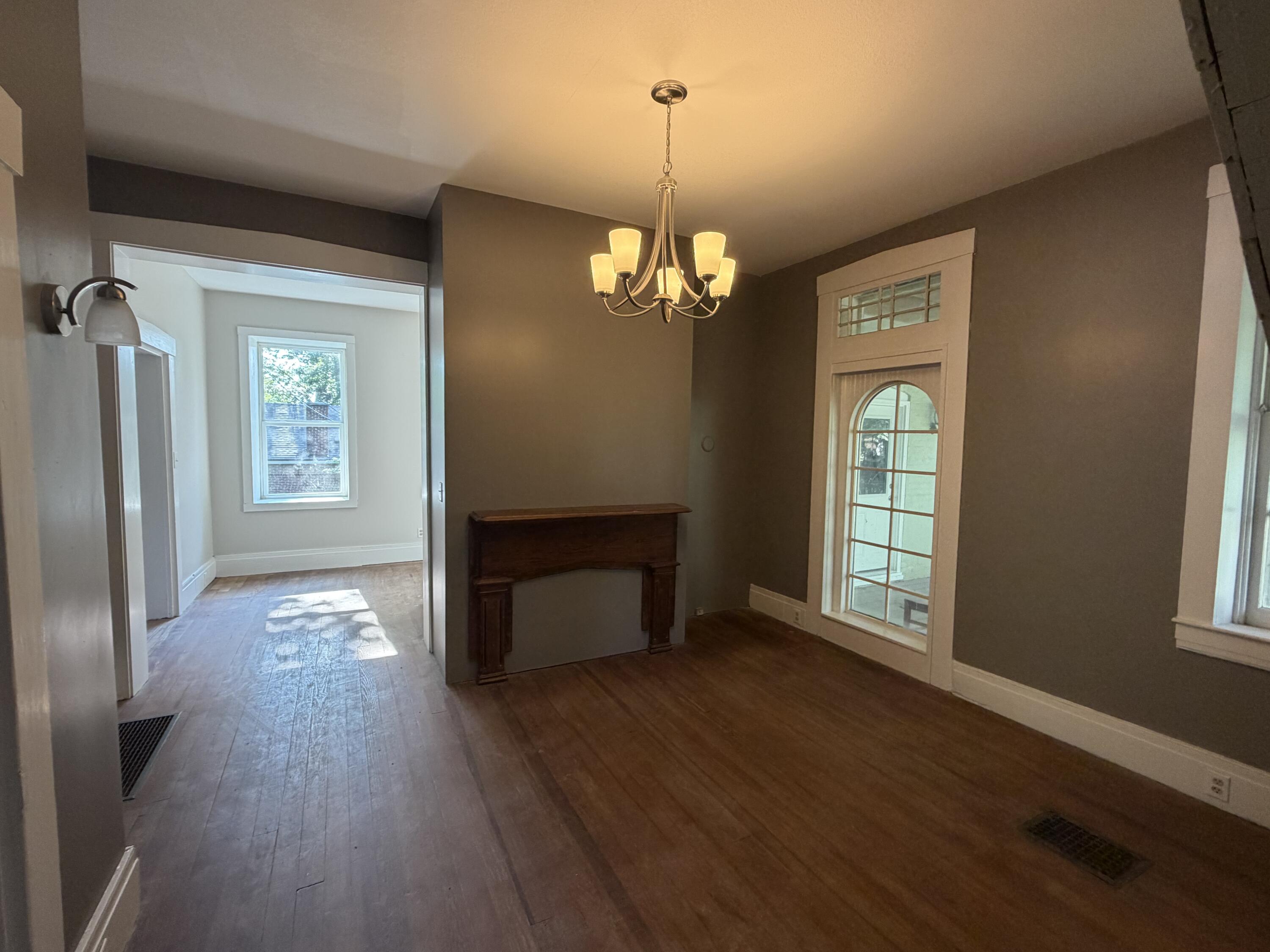 614 Howard St Property Photo 14