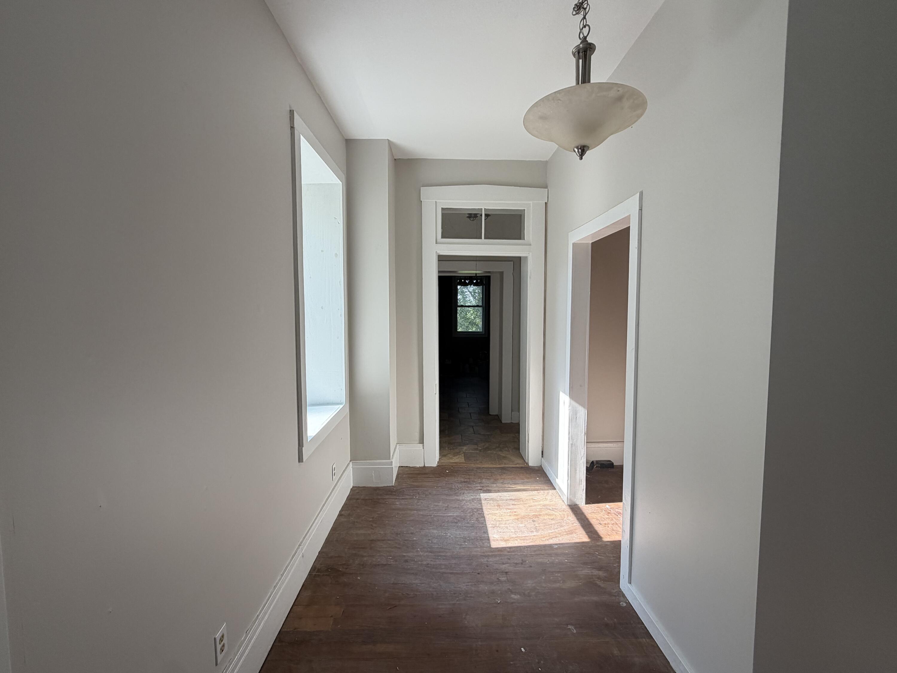 614 Howard St Property Photo 17