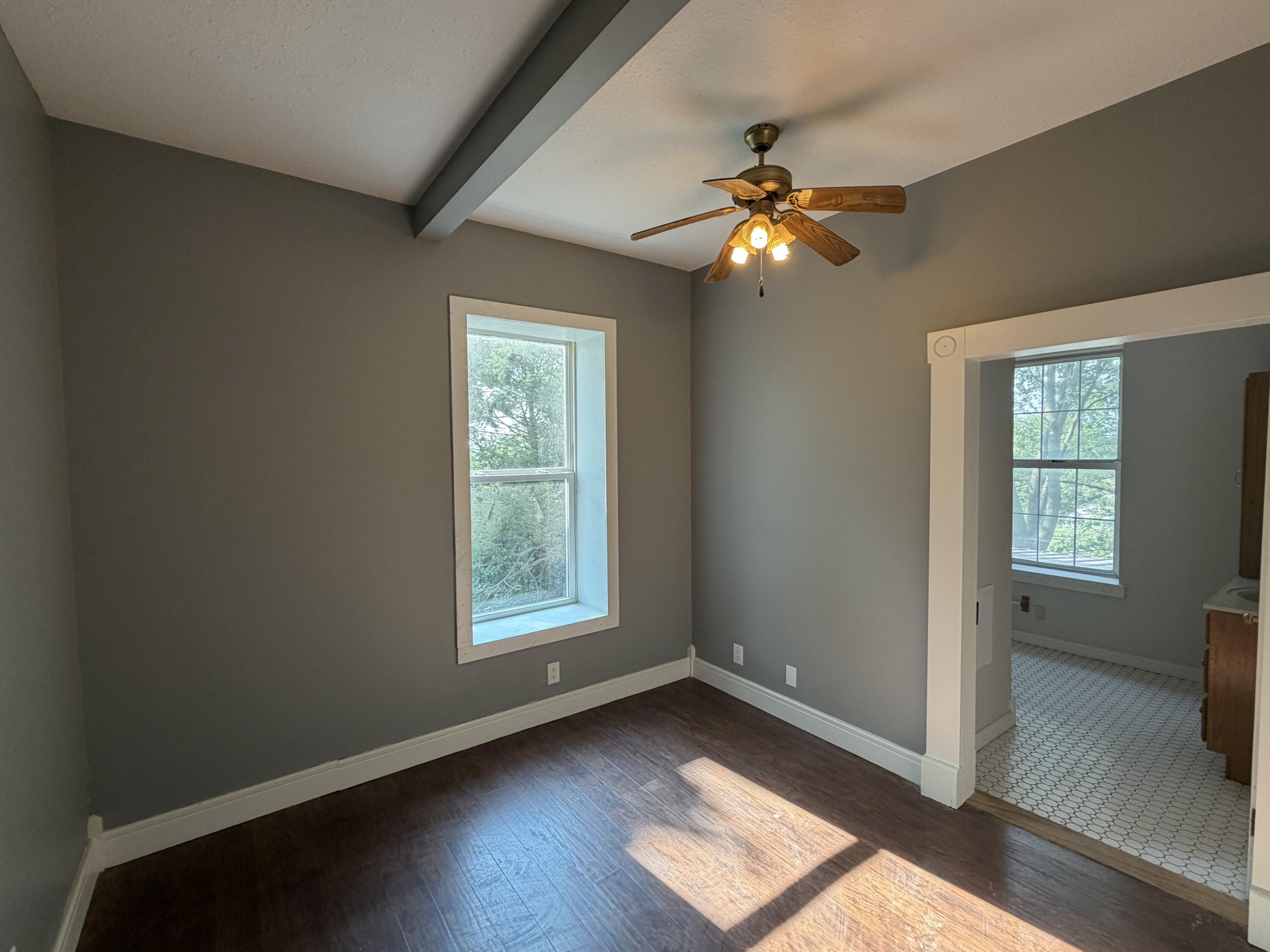 614 Howard St Property Photo 22
