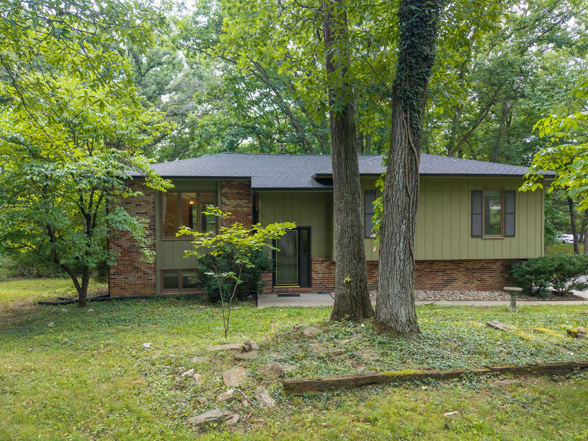 7804 ROLLINGWOOD WEST DR