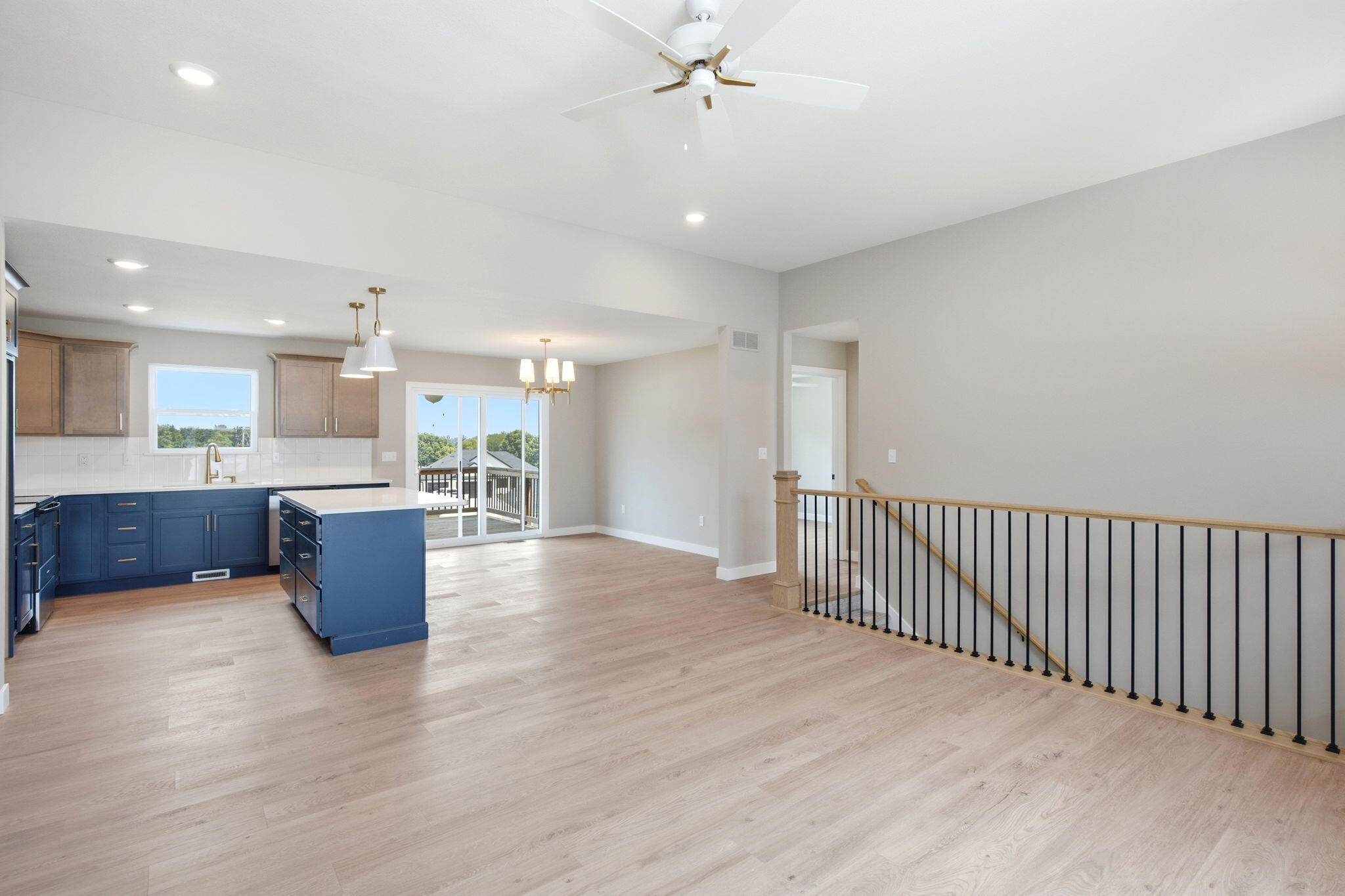 6051 Tamarack Dr Property Photo 5