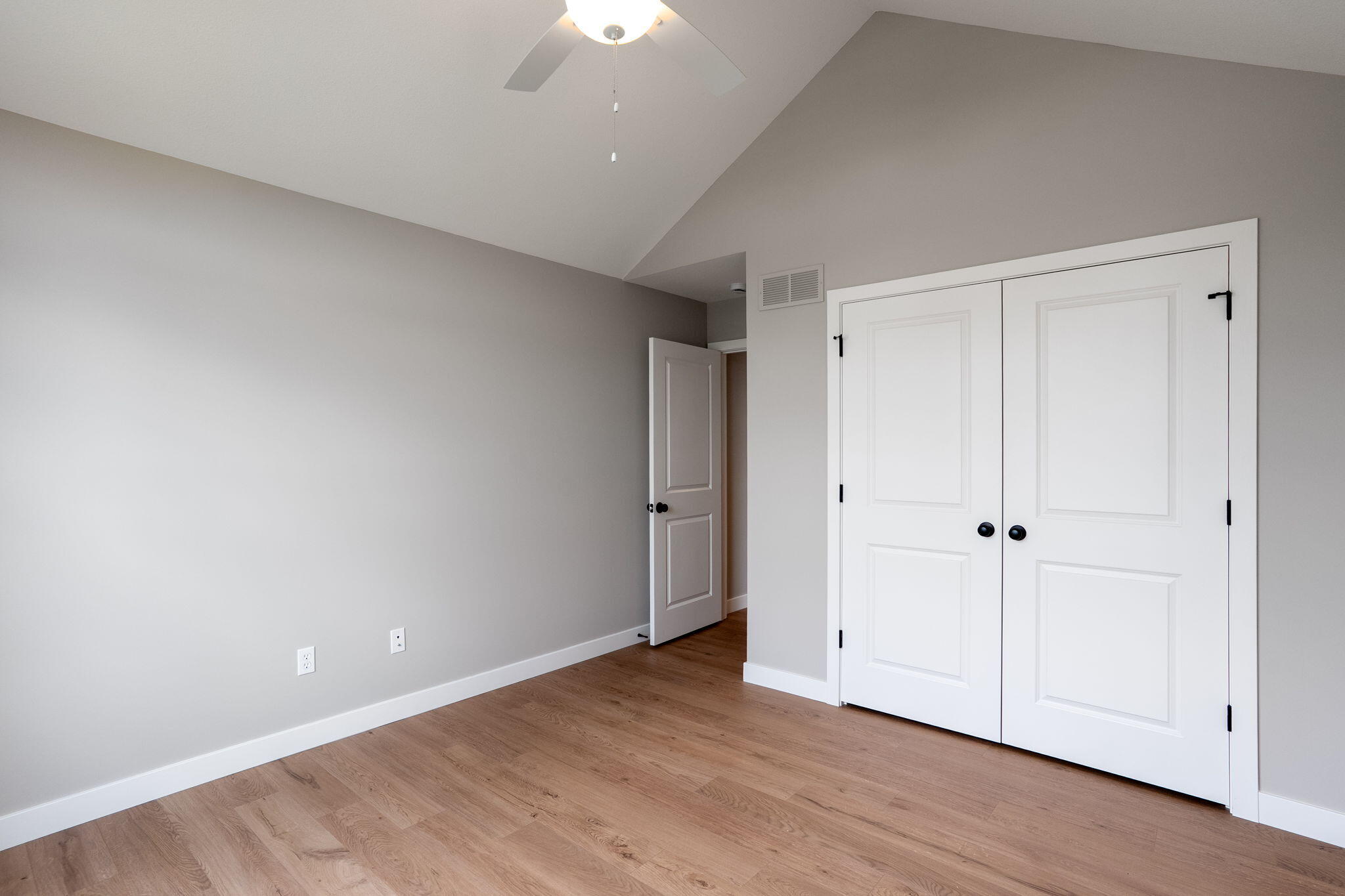 6051 Tamarack Dr Property Photo 22
