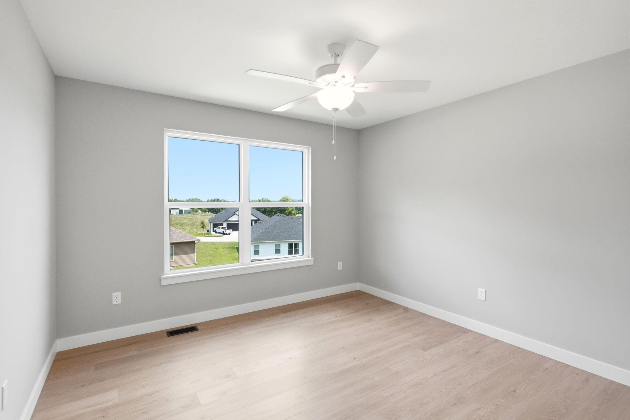6051 Tamarack Dr Property Photo 24