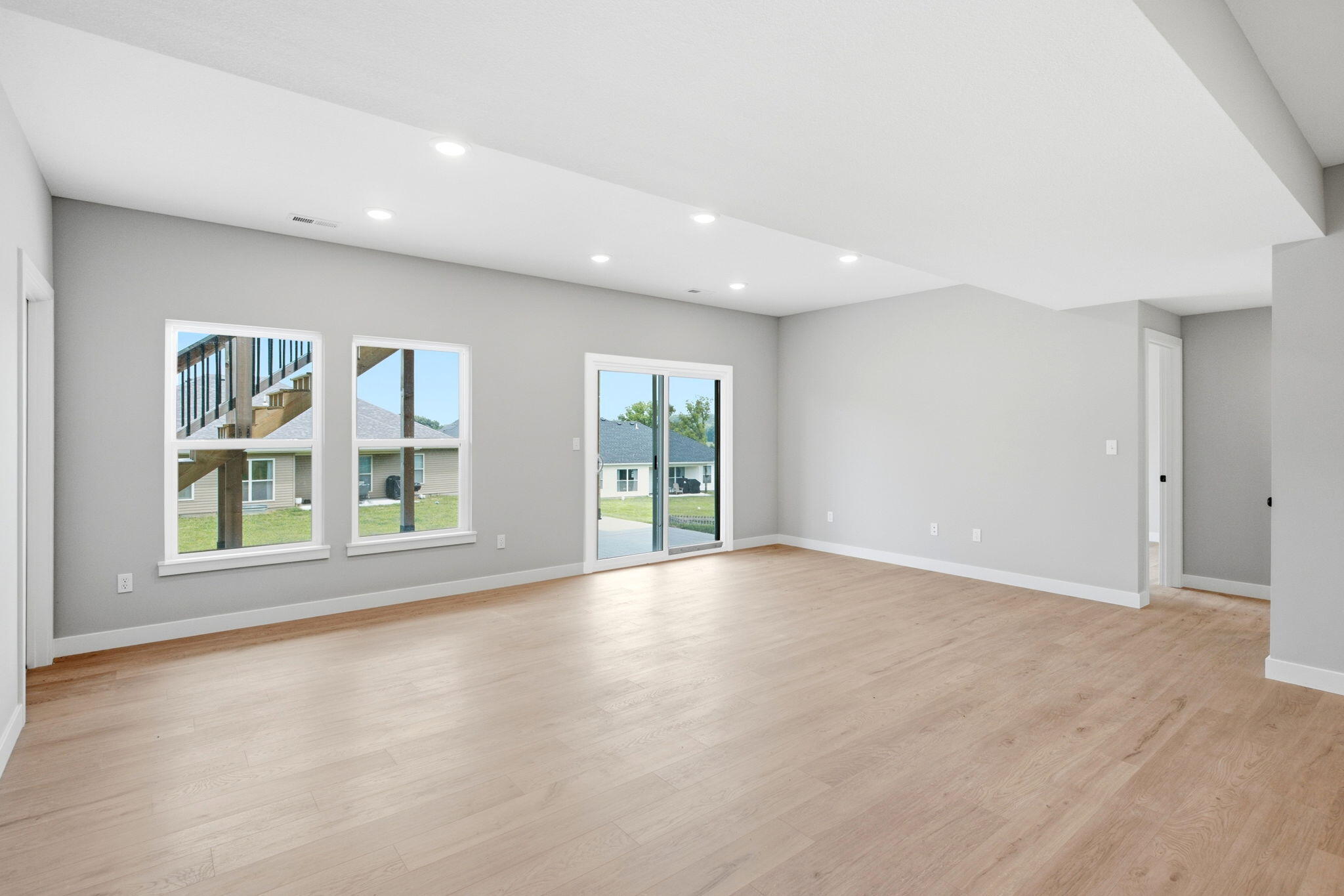 6051 Tamarack Dr Property Photo 27