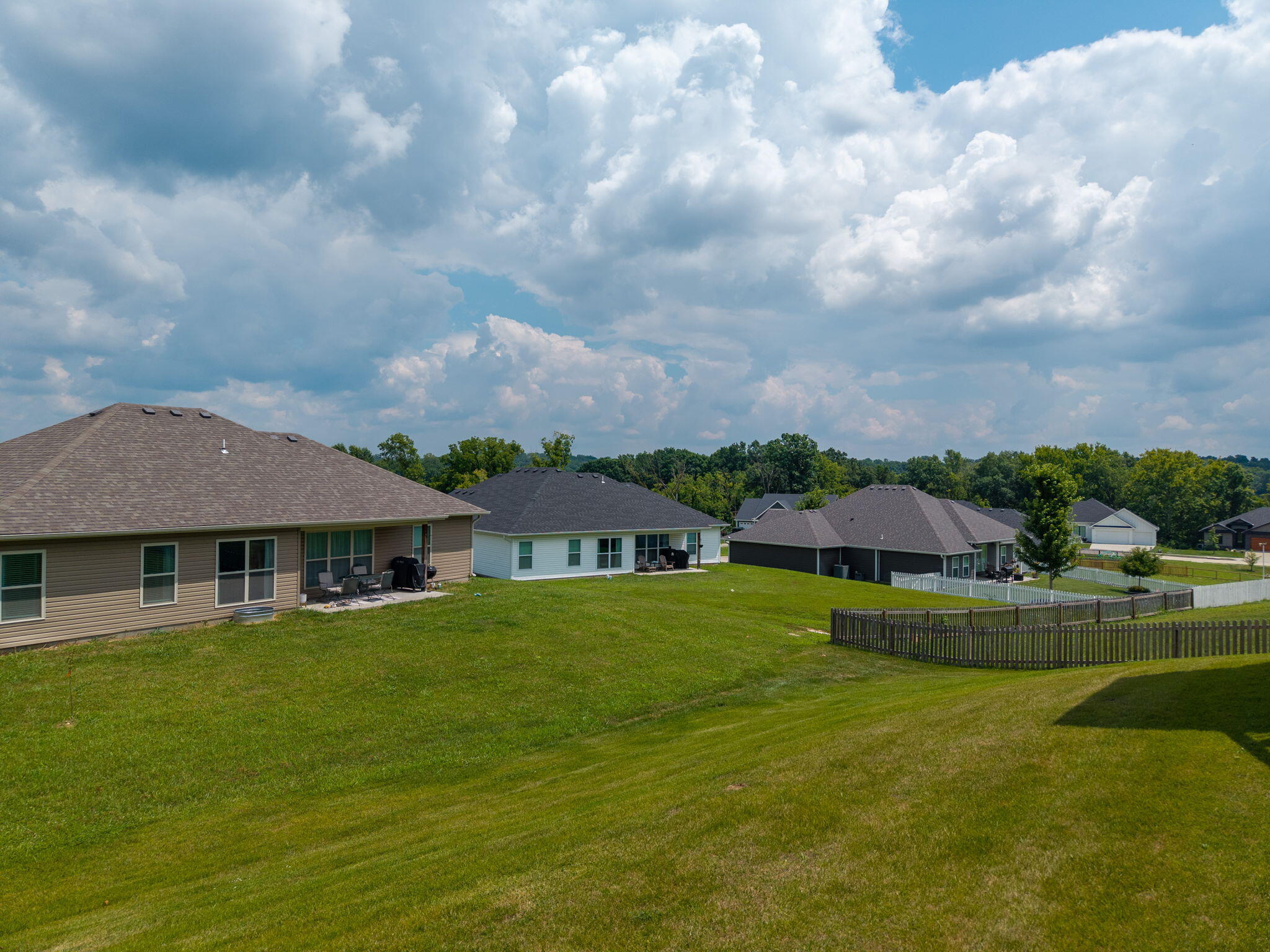 6051 Tamarack Dr Property Photo 38