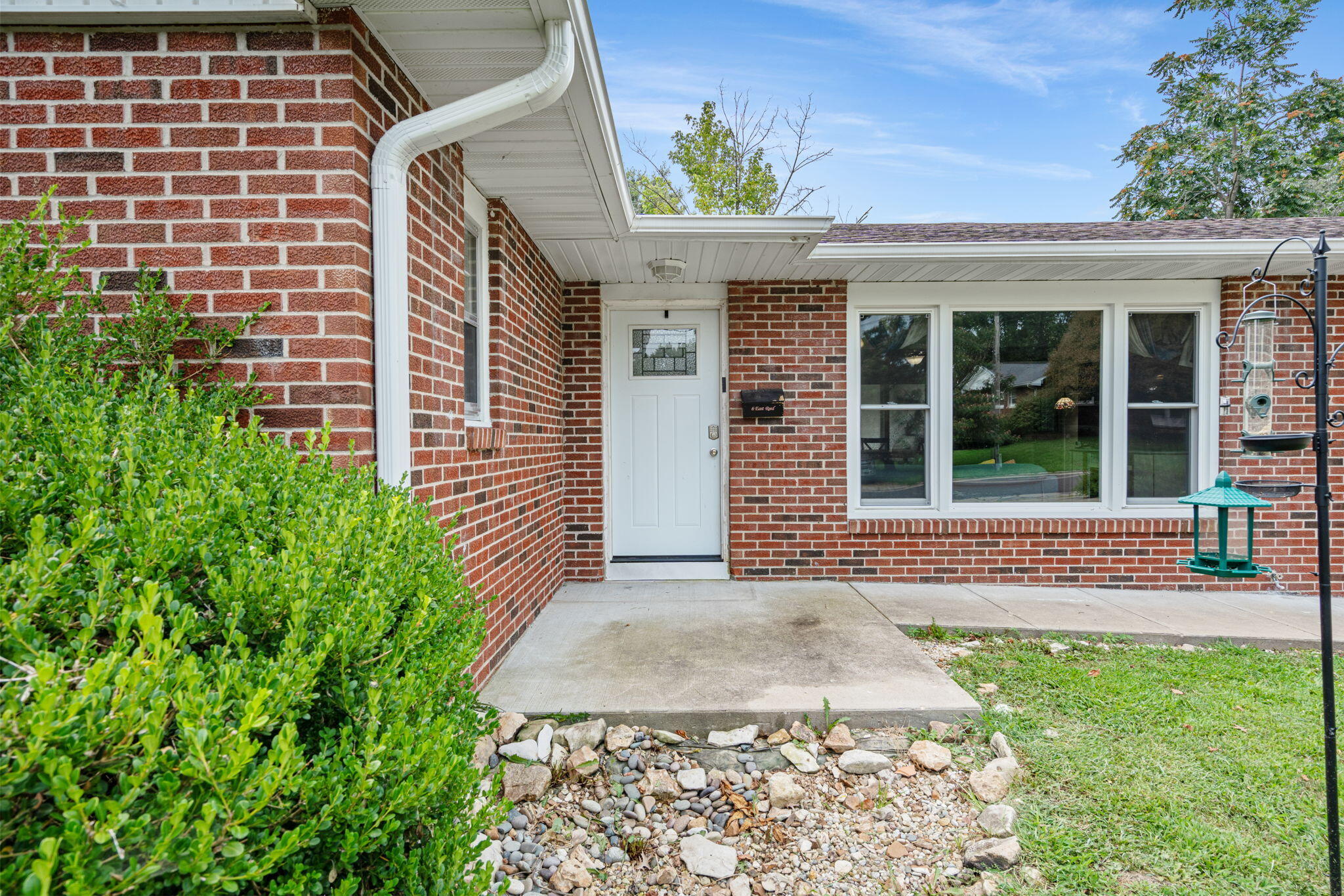 6 E Reed St Property Photo 5