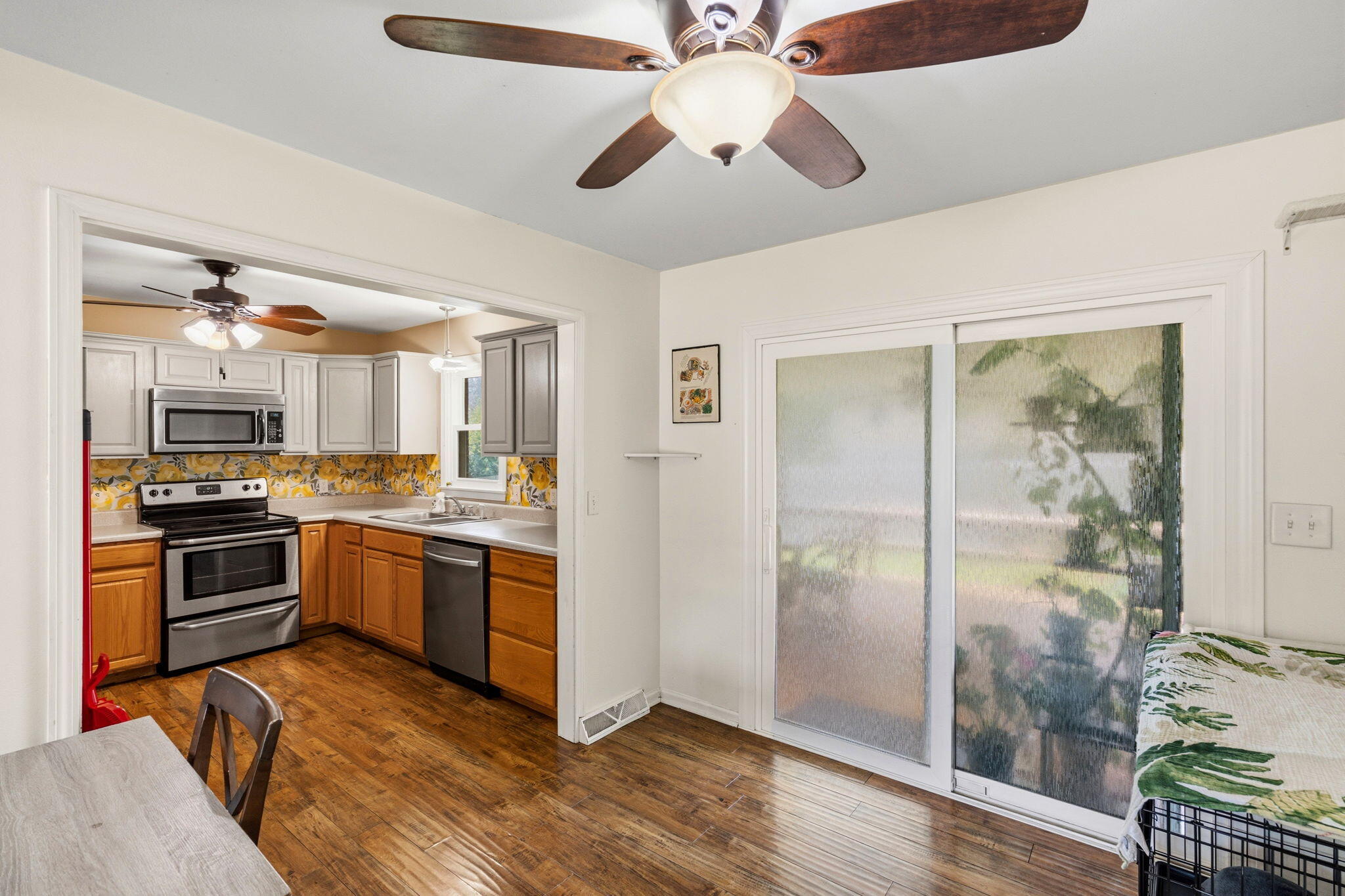 6 E Reed St Property Photo 16