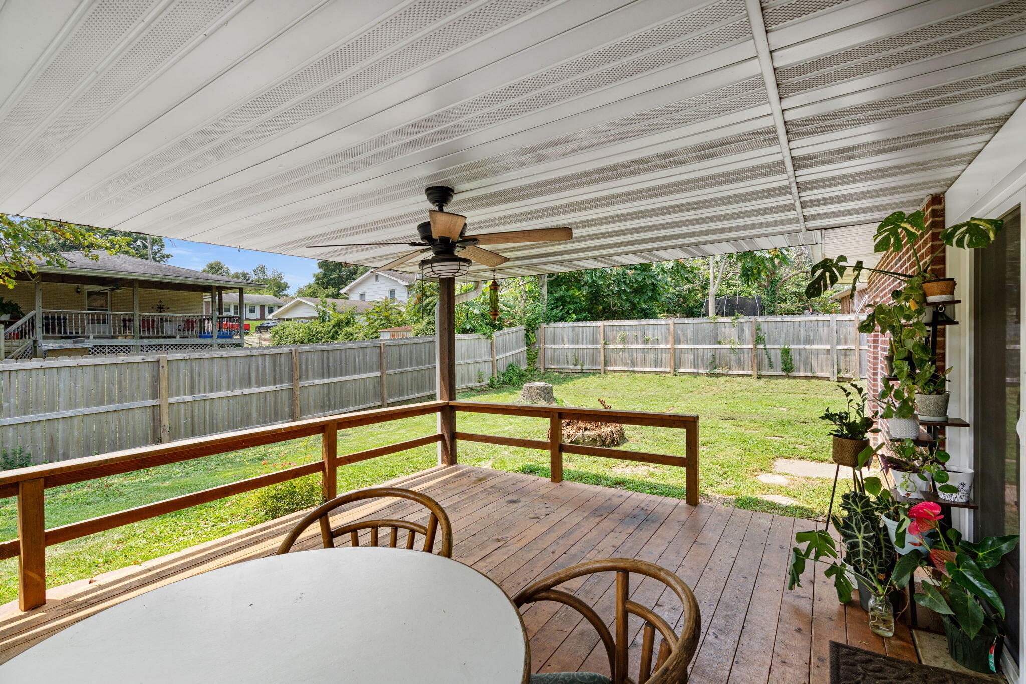 6 E Reed St Property Photo 17