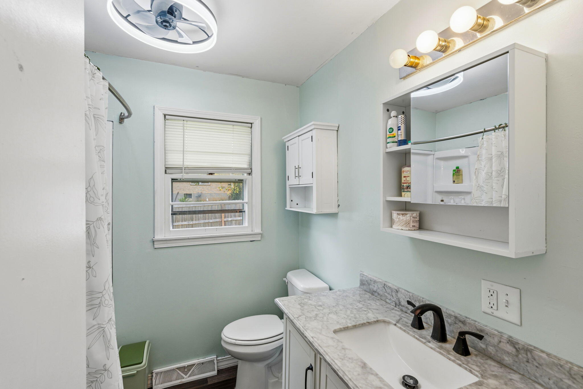 6 E Reed St Property Photo 21