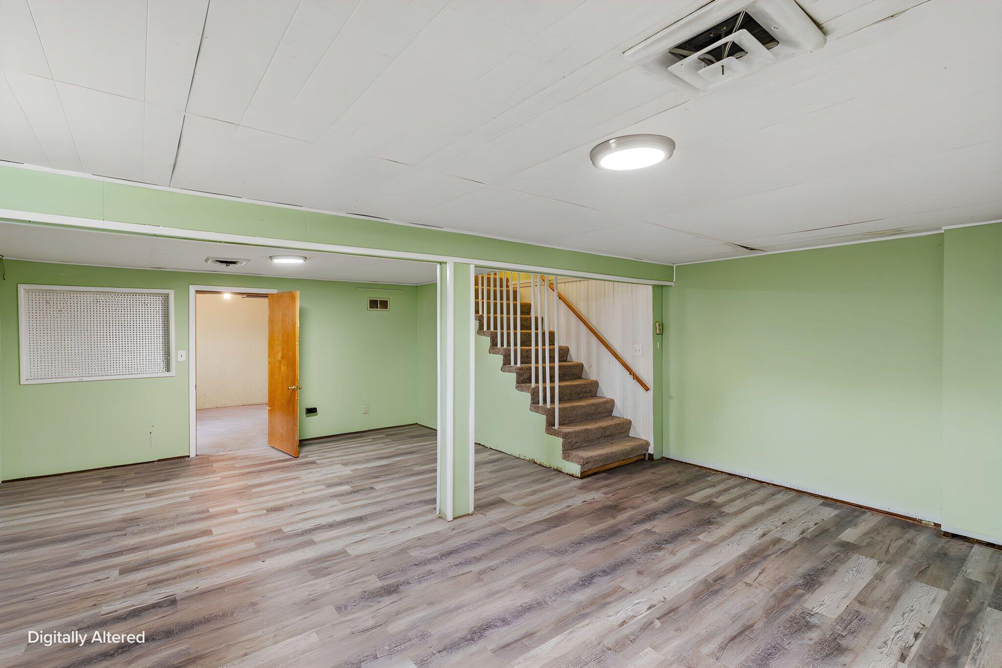 6 E Reed St Property Photo 33
