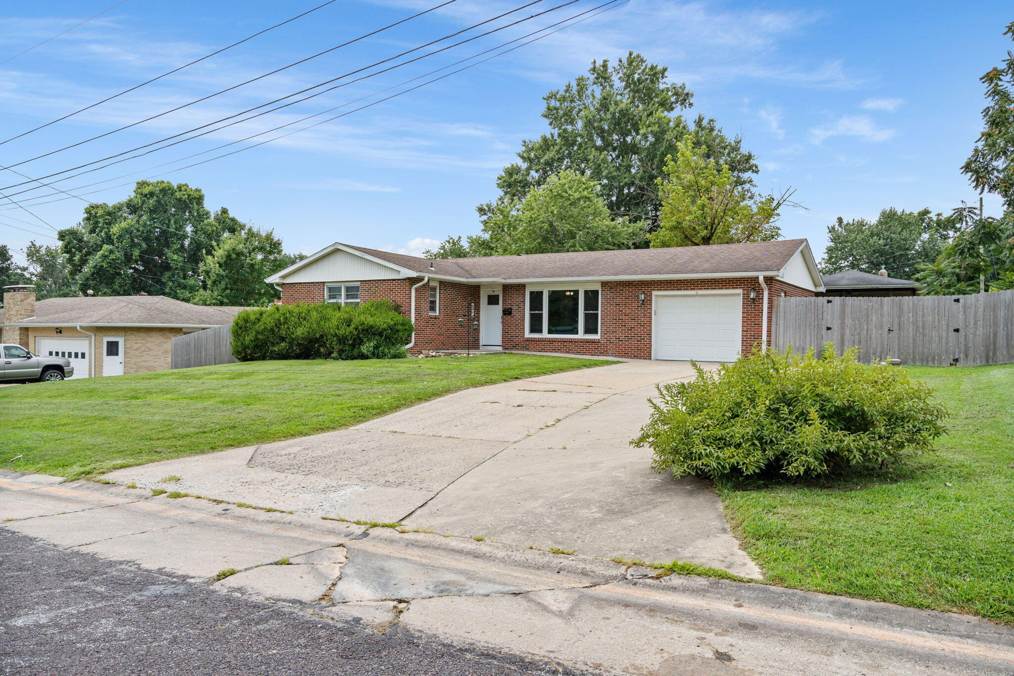 6 E Reed St Property Photo 44