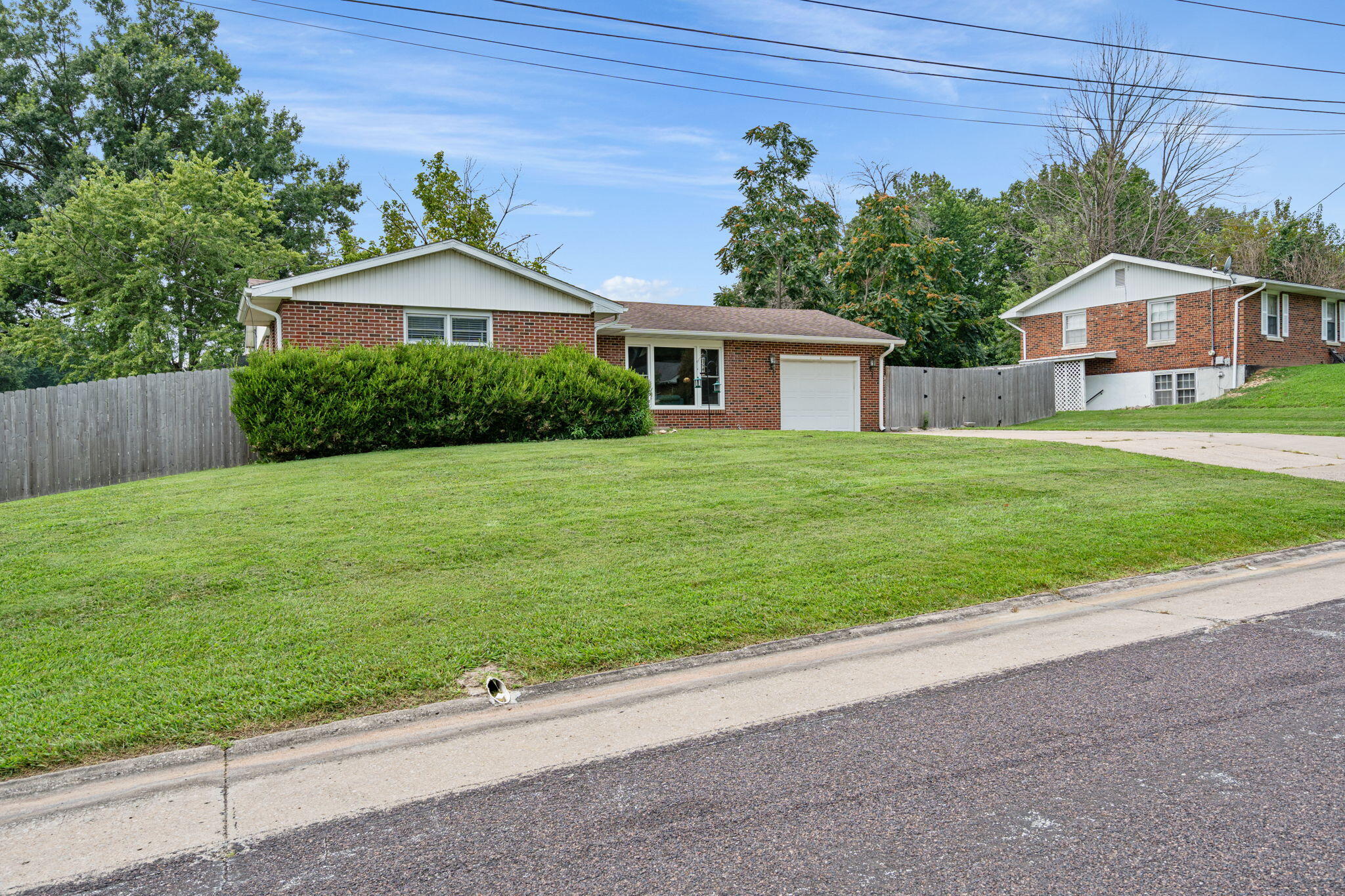 6 E Reed St Property Photo 45