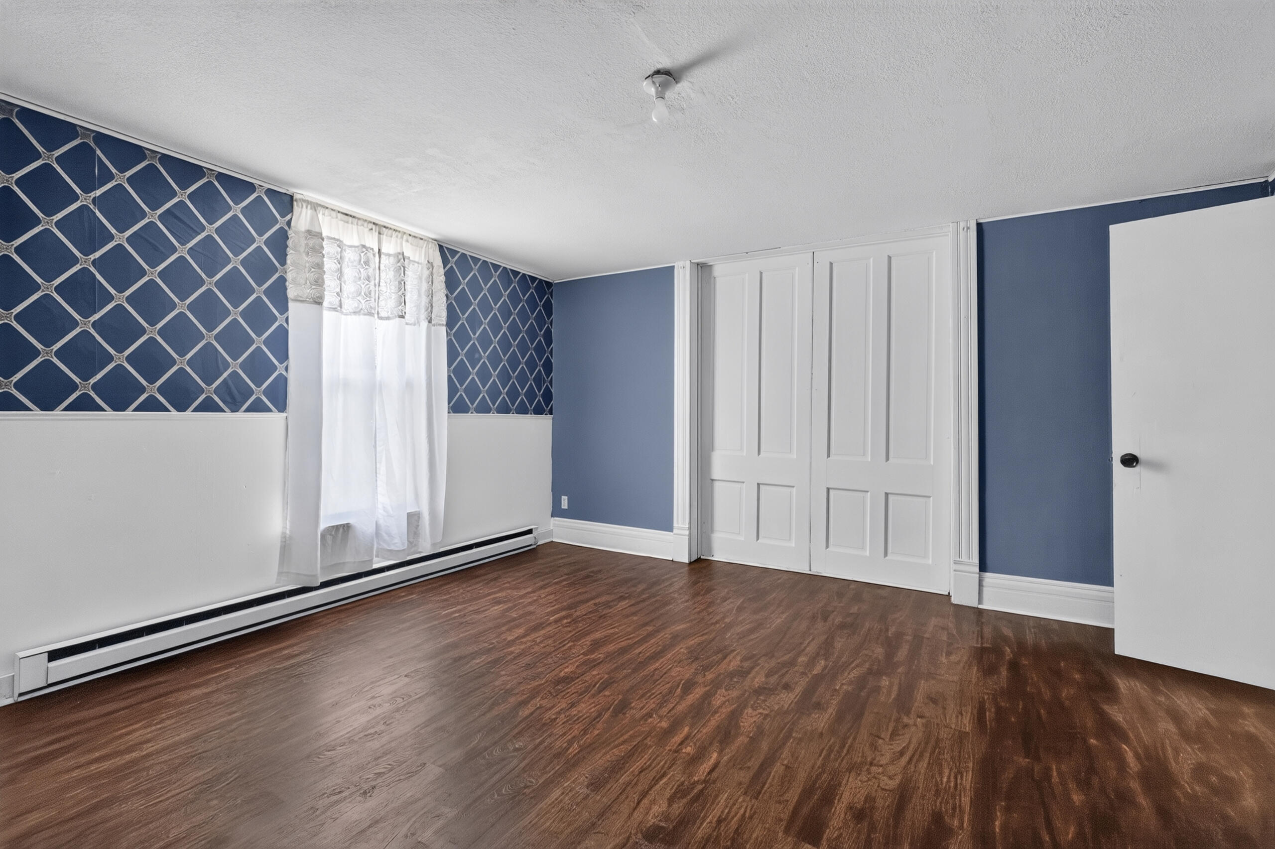 320 Johnson St Property Photo 6