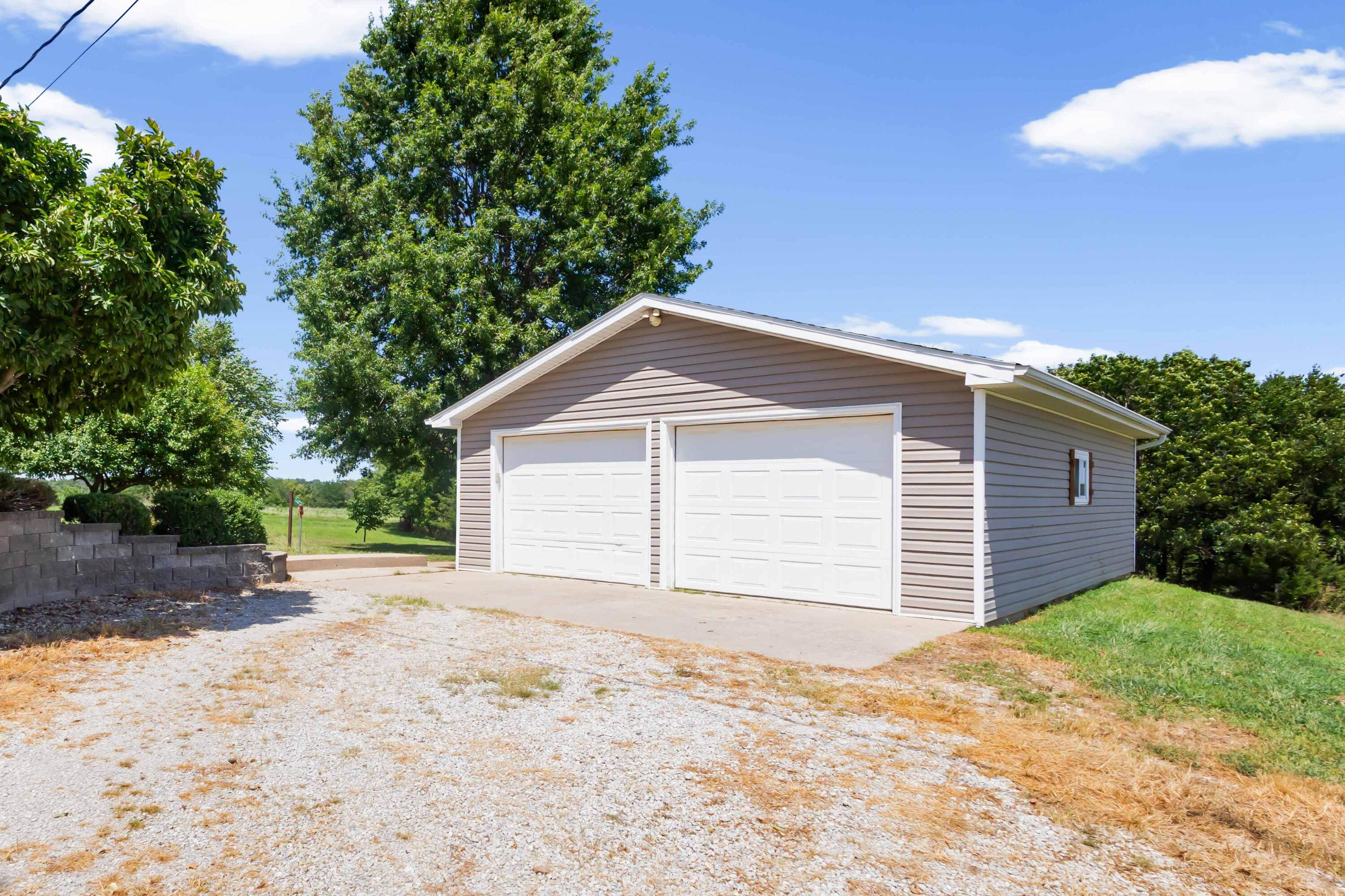 33610 Wieneke Branch Rd Property Photo 3