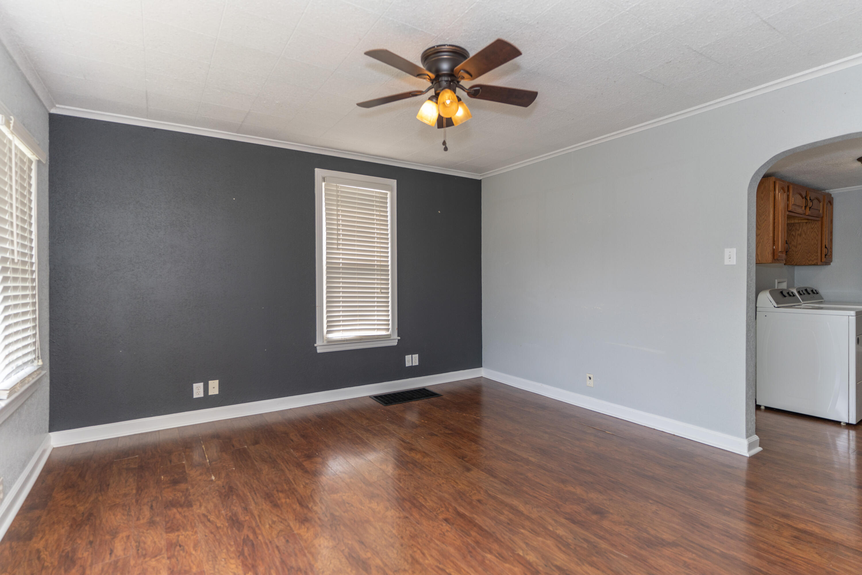 1119 High St Property Photo 3