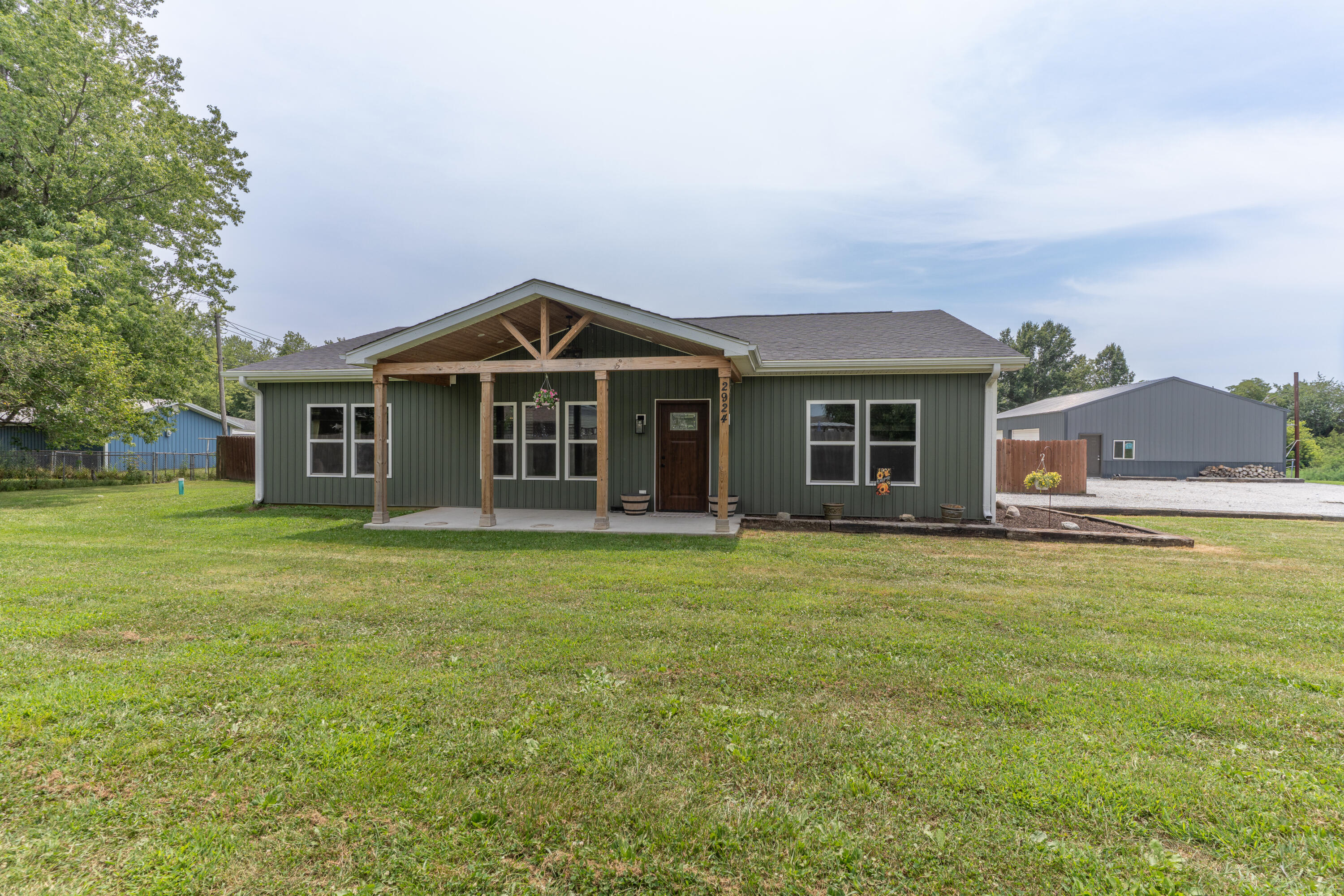 2924 E Benson Rd Property Photo 1