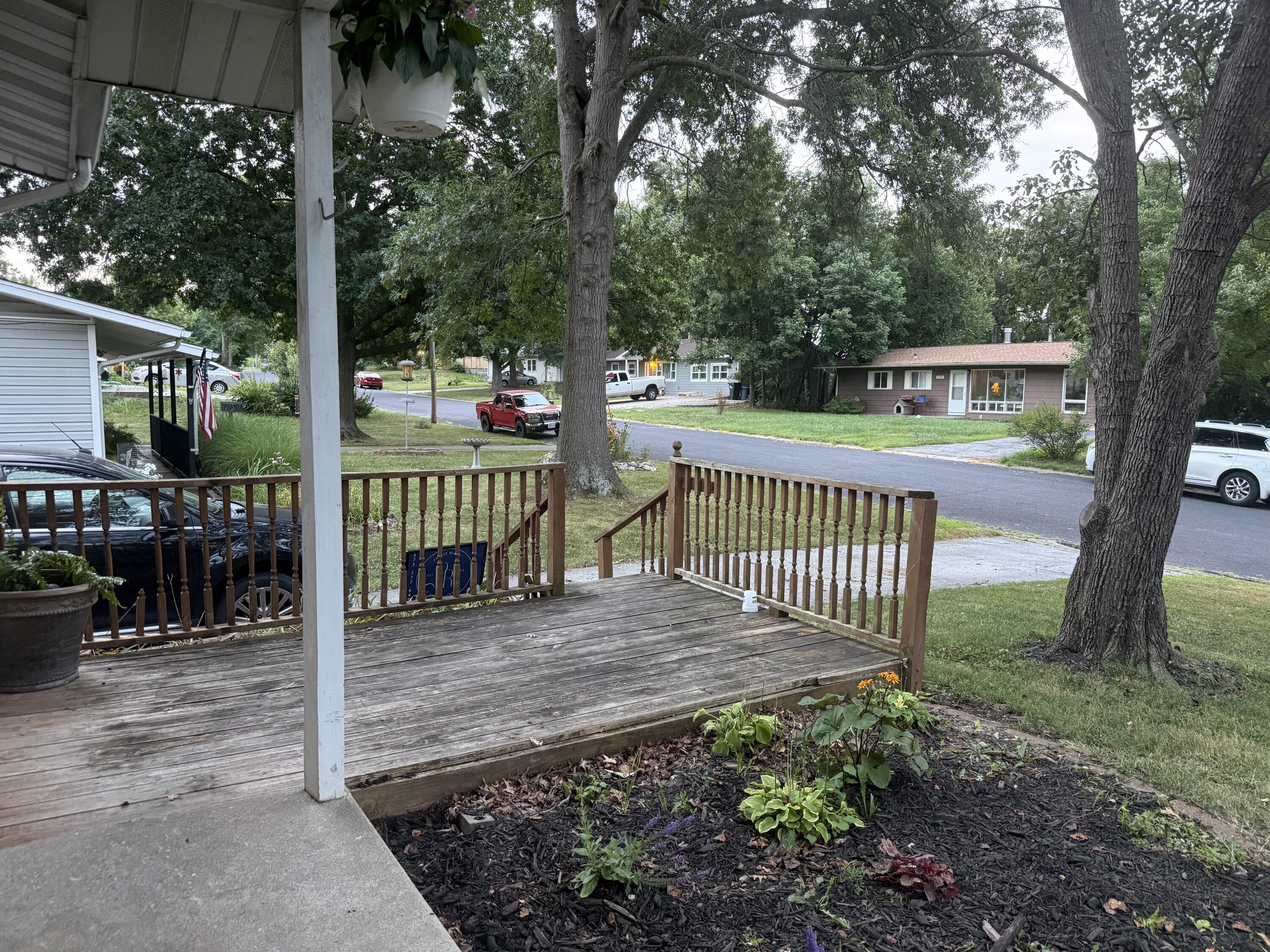 1515 Saint Christopher St Property Photo 3