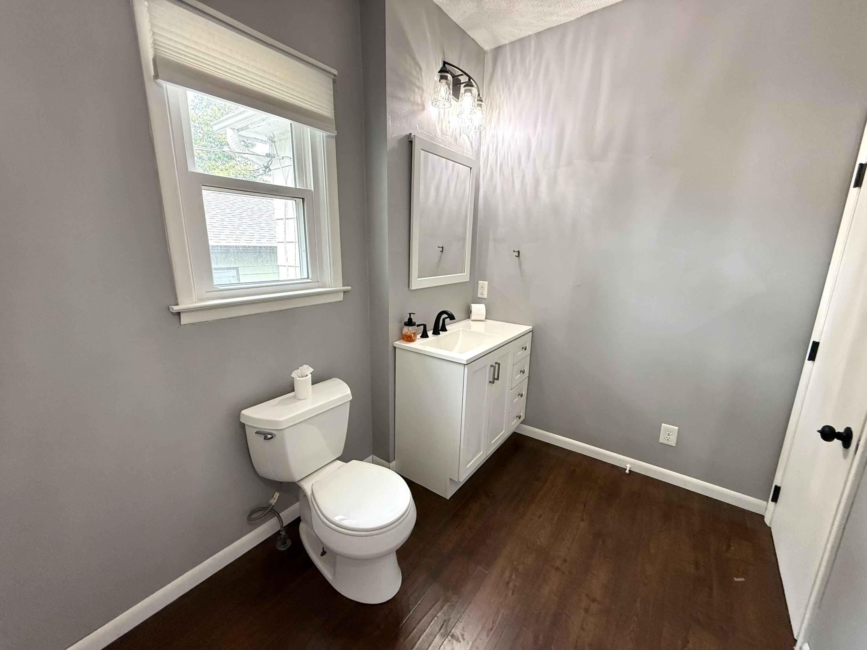 808 W Reed St Property Photo 16