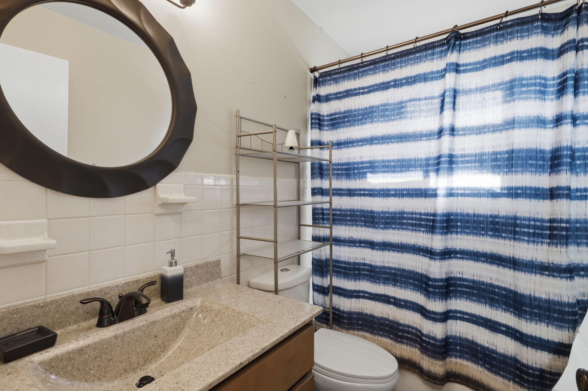 201 Greenwich Ave Property Photo 7