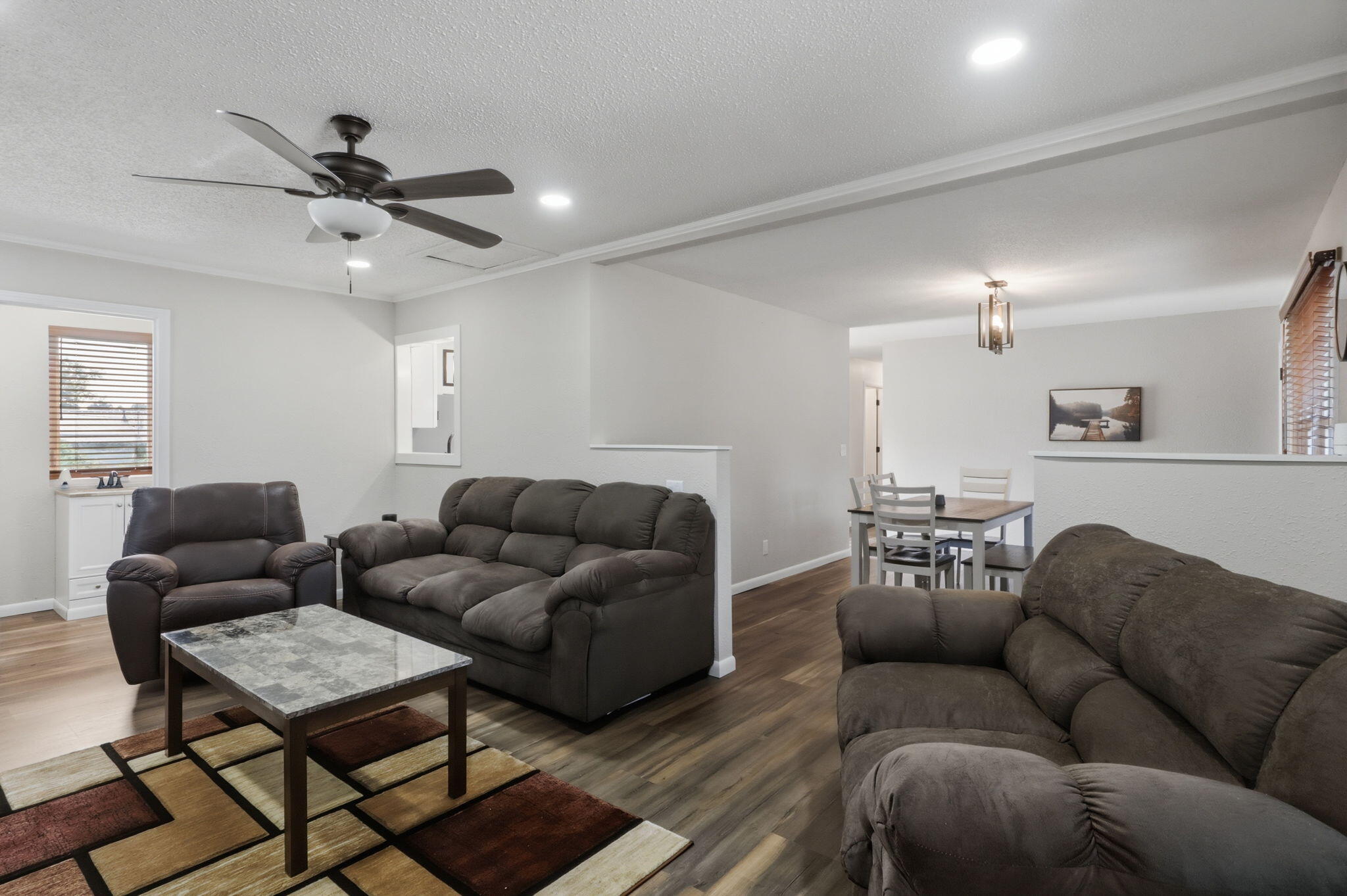 201 Greenwich Ave Property Photo 24